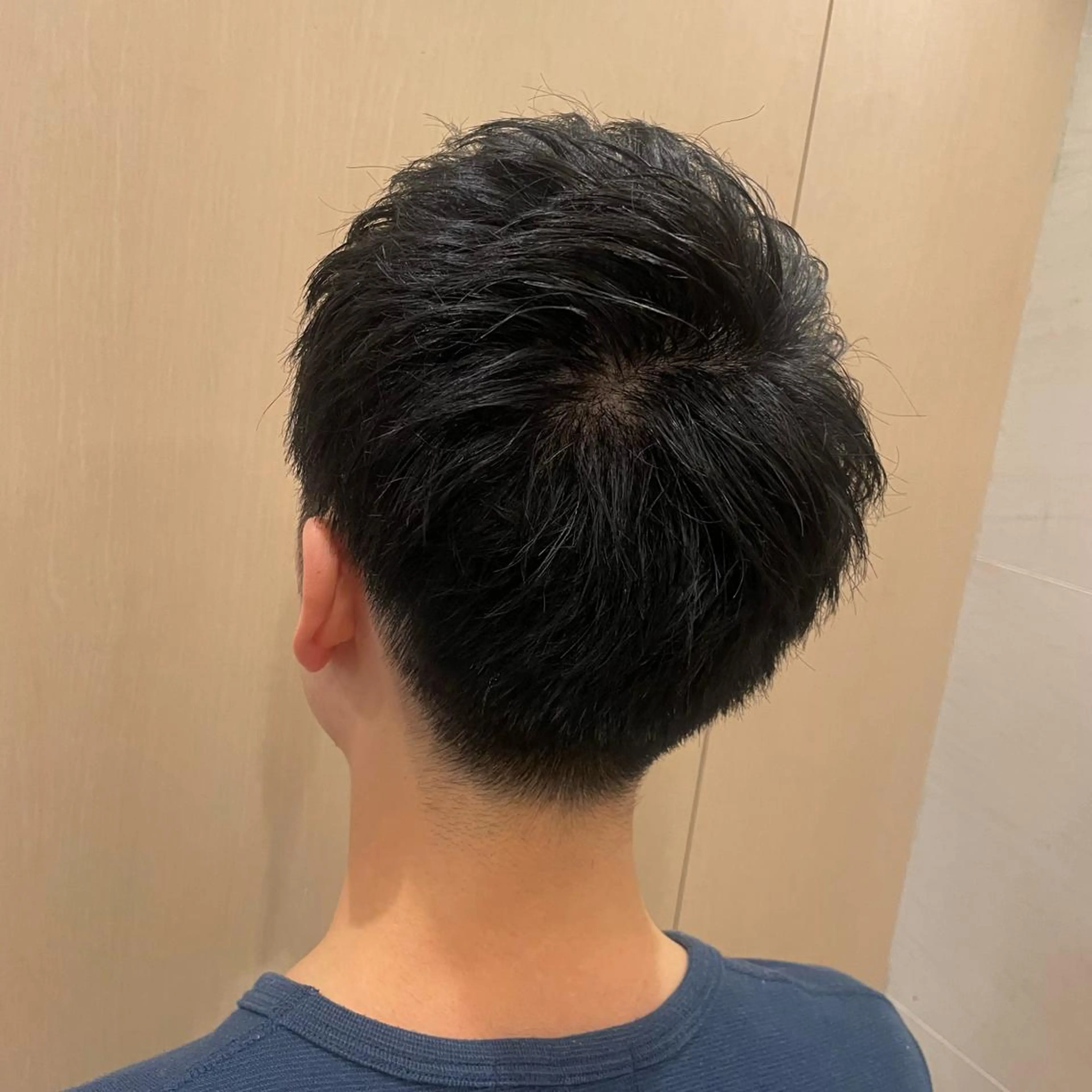 ミディアム 時野谷 心のヘアスタイル