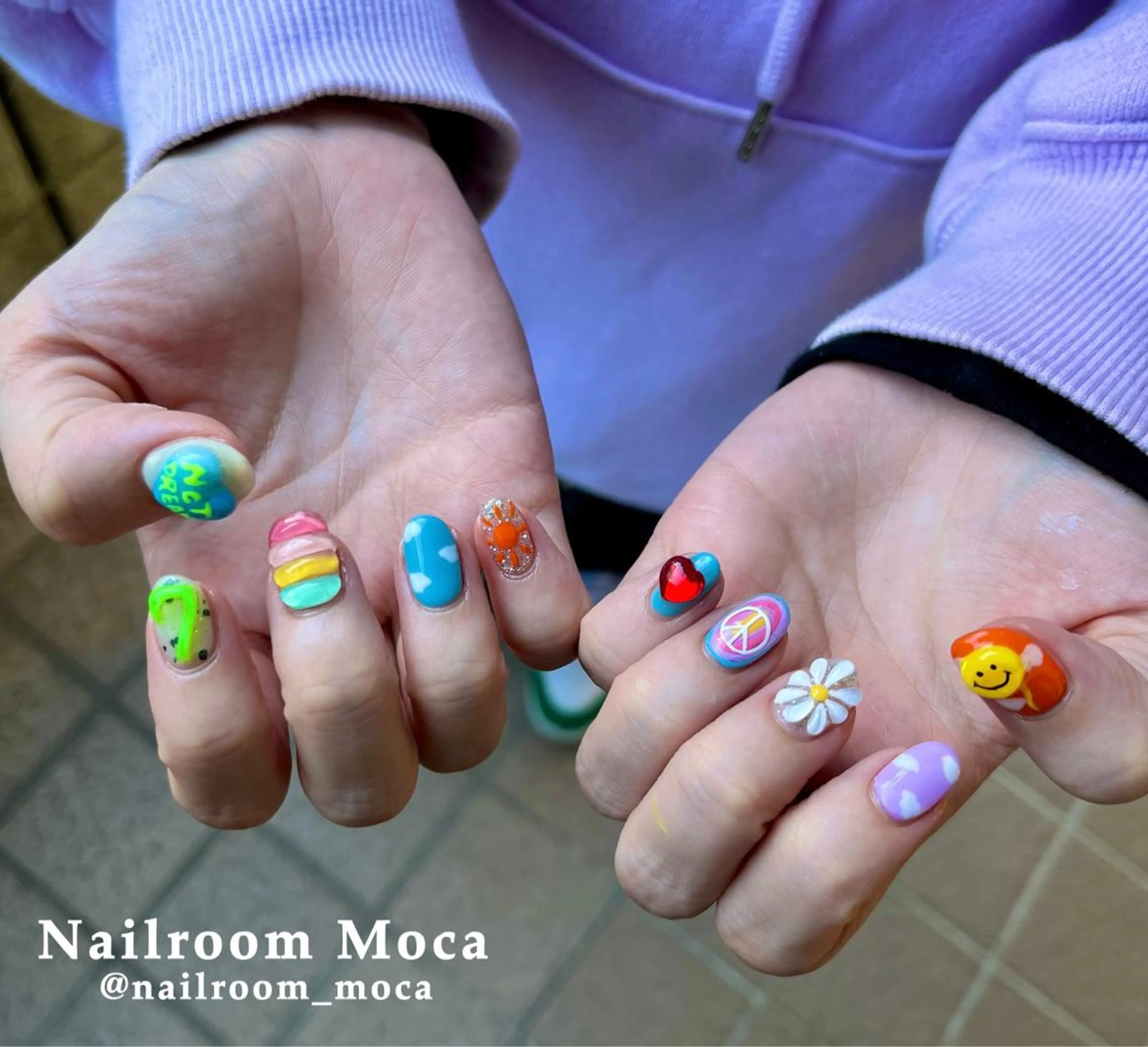 ネイル Nailroom Mocaのネイルデザイン
