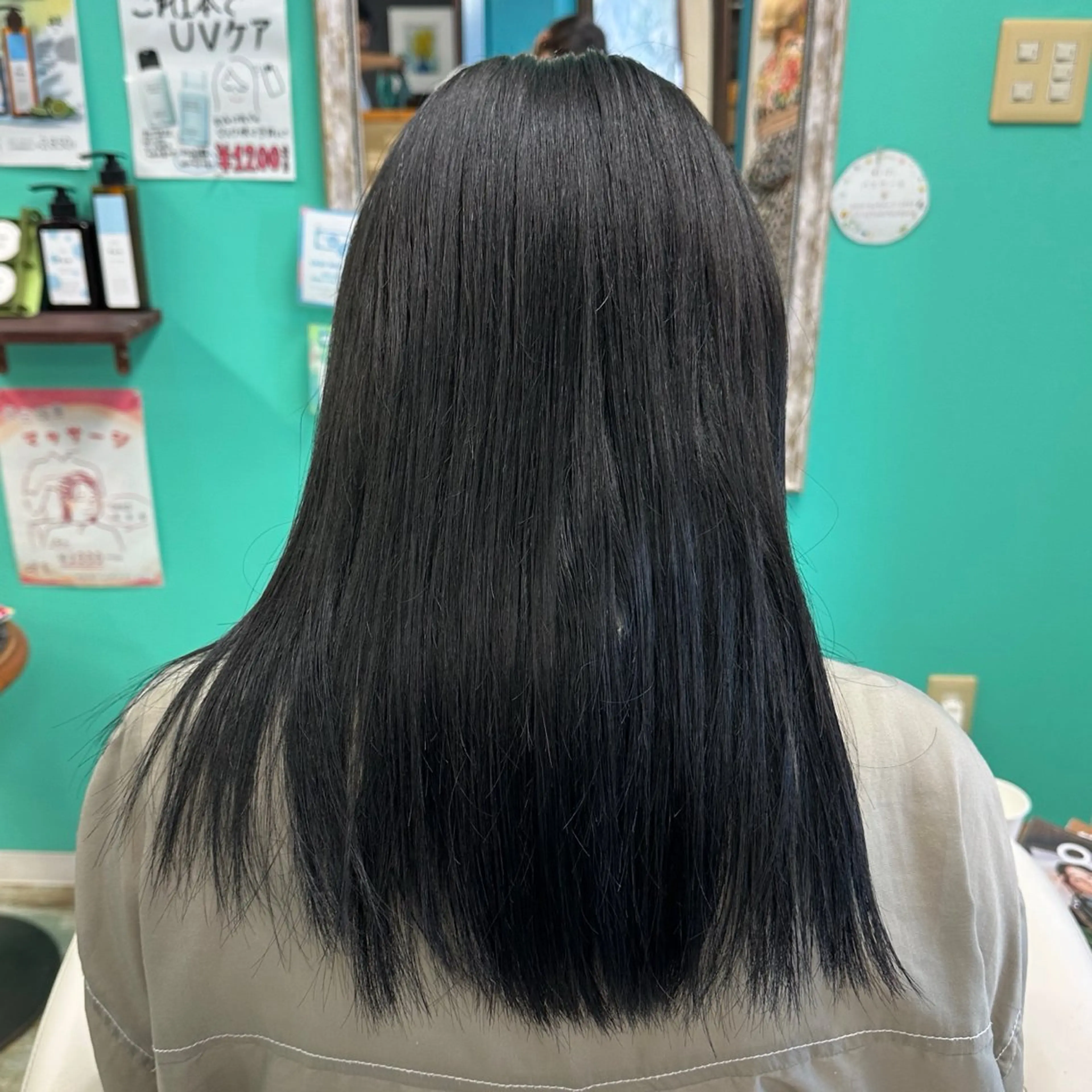 ロング ヘアカラー 三原 友美のヘアスタイル