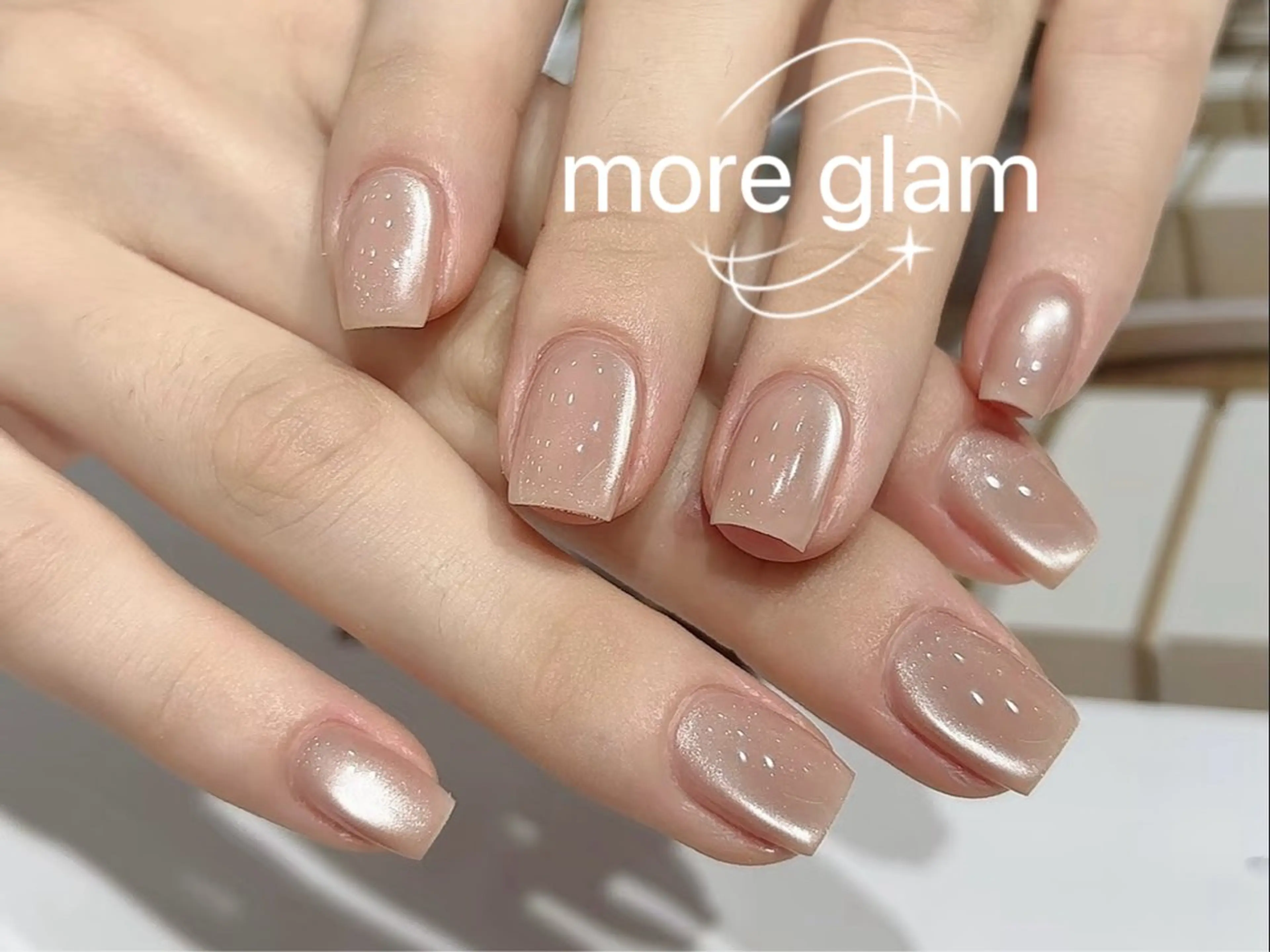 ミディアム more glam 原宿店のネイルデザイン