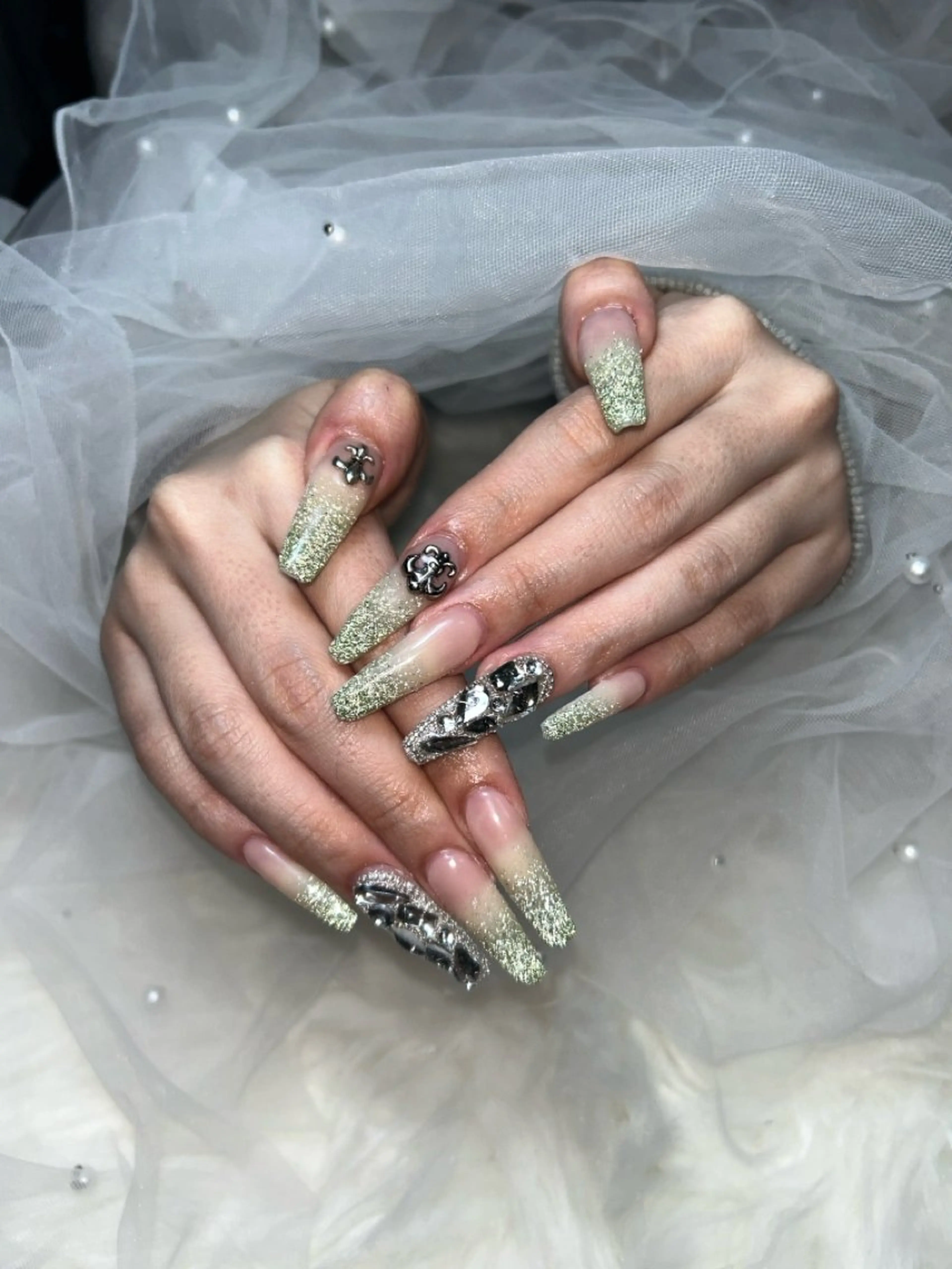 ネイル フラッシュネイル グラデーション nail salon Lilynのネイルデザイン