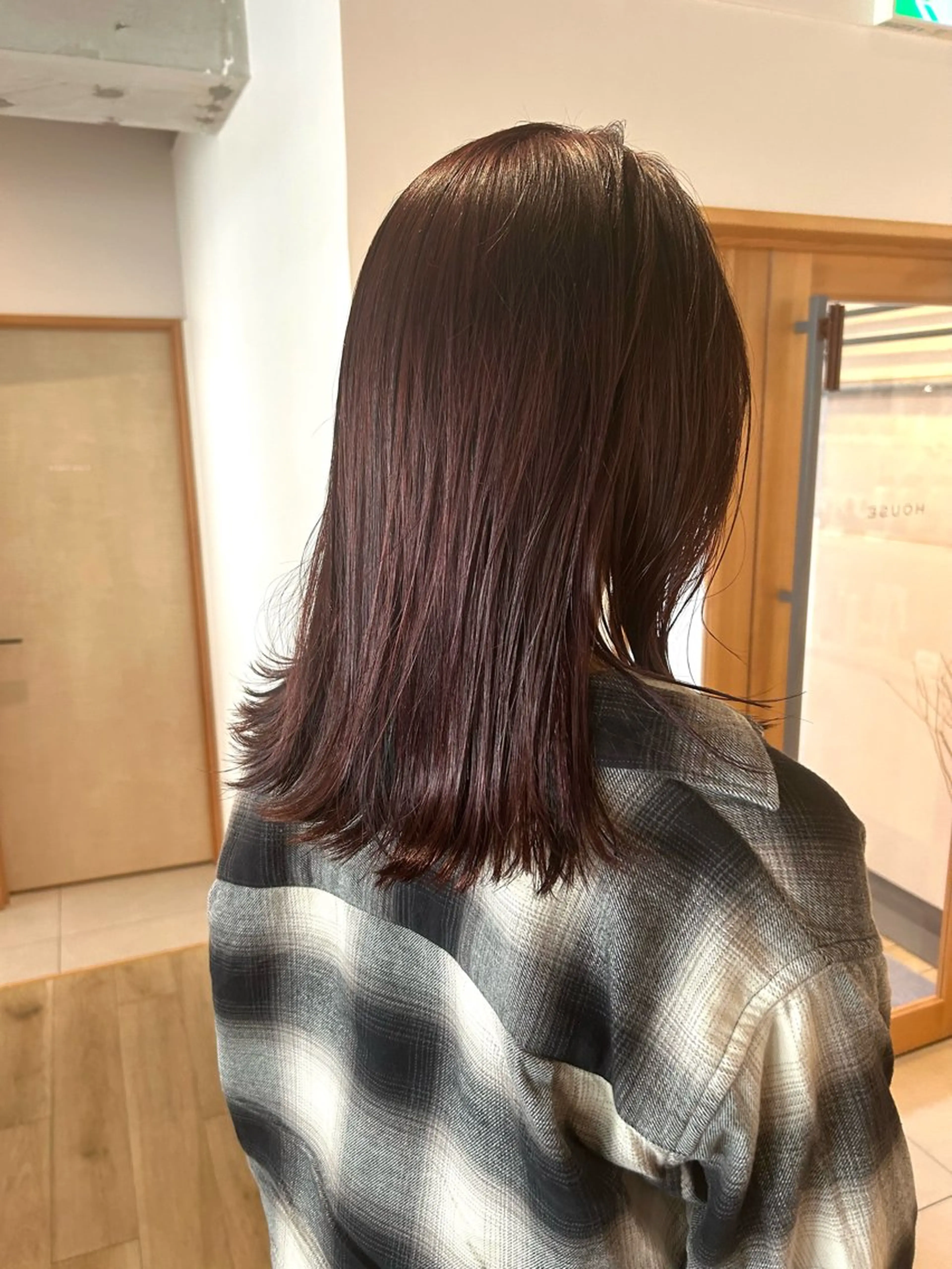 セミロング ヘアカラー なぎ ㅤのヘアスタイル
