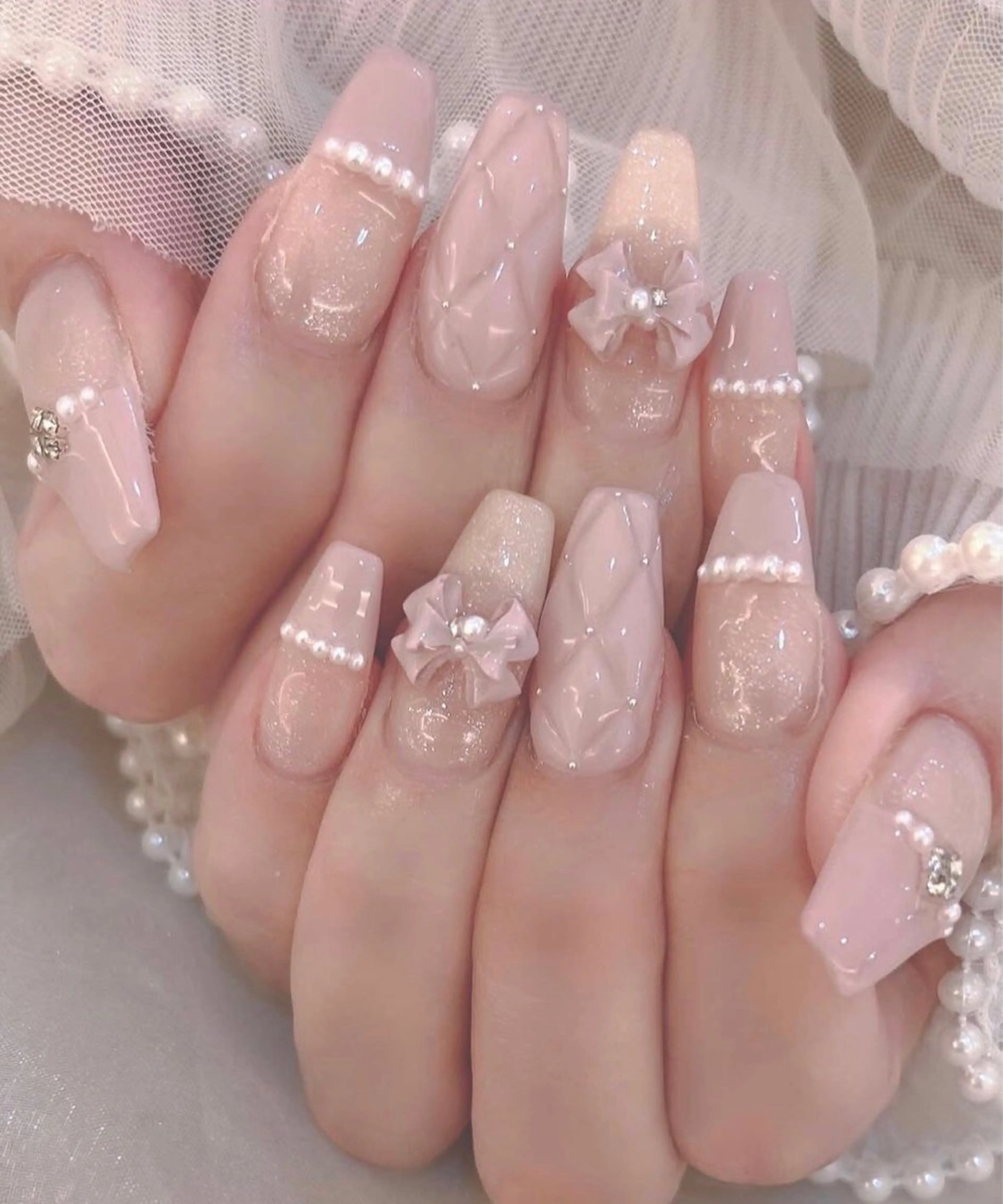 ミディアム 韓国風ヘア ハンドネイル Aila Nail所属・Aila Nail HanChanのネイルデザイン