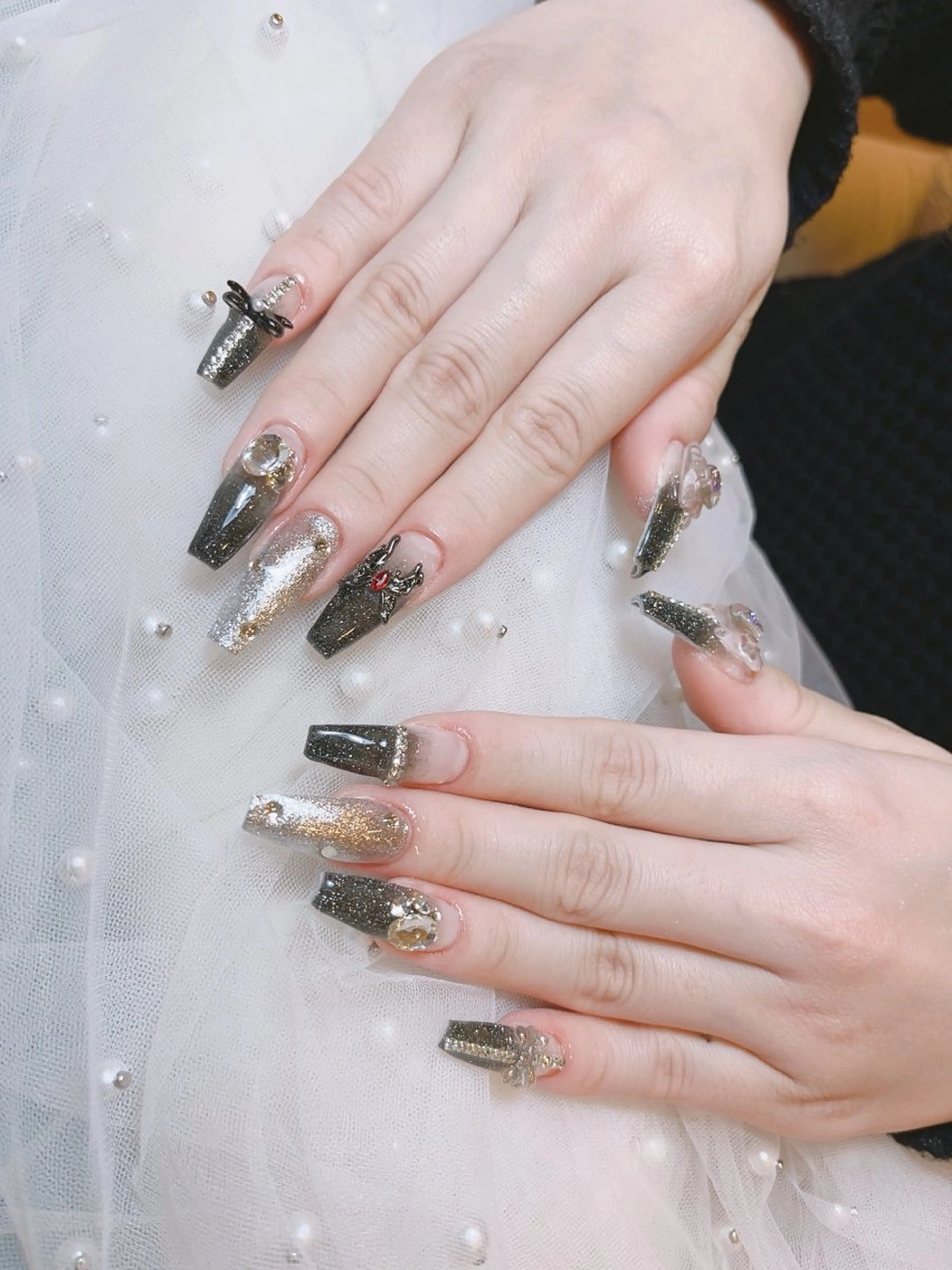 ネイル チークネイル 長さ出し マグネットネイル 持ち込み シンプルネイル ハンドネイル 長出し専門店🎀 HARO💕Nailのネイルデザイン