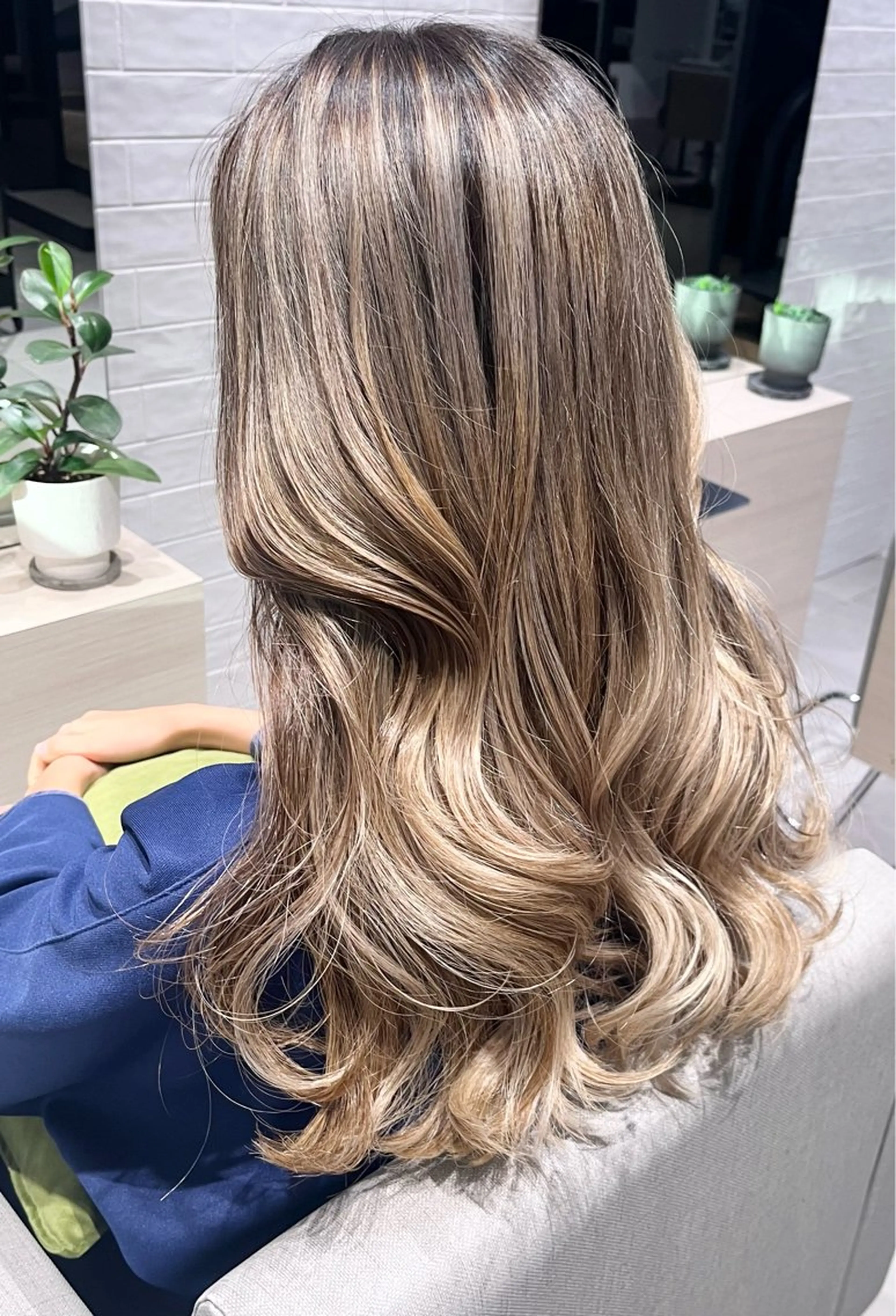 ロング カラー ヘアアレンジ stair:case ginza7所属・銀座/似合わせカット /髪質改善/油谷樹️のヘアスタイル