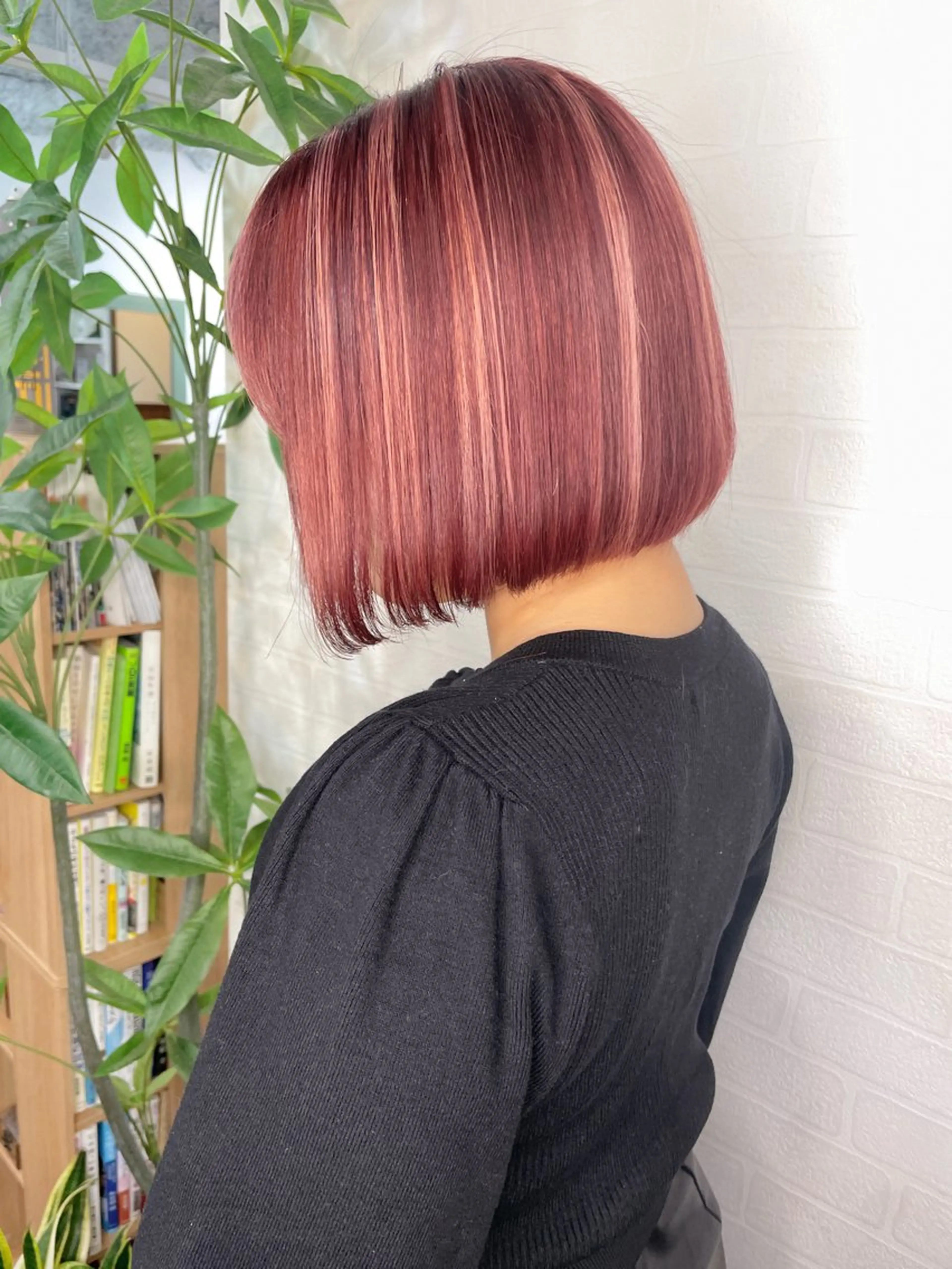 ショート カラー ハイライトカラー ピンクカラー ボブ ハイライト Re:ta Hair 飯田淳平のヘアスタイル