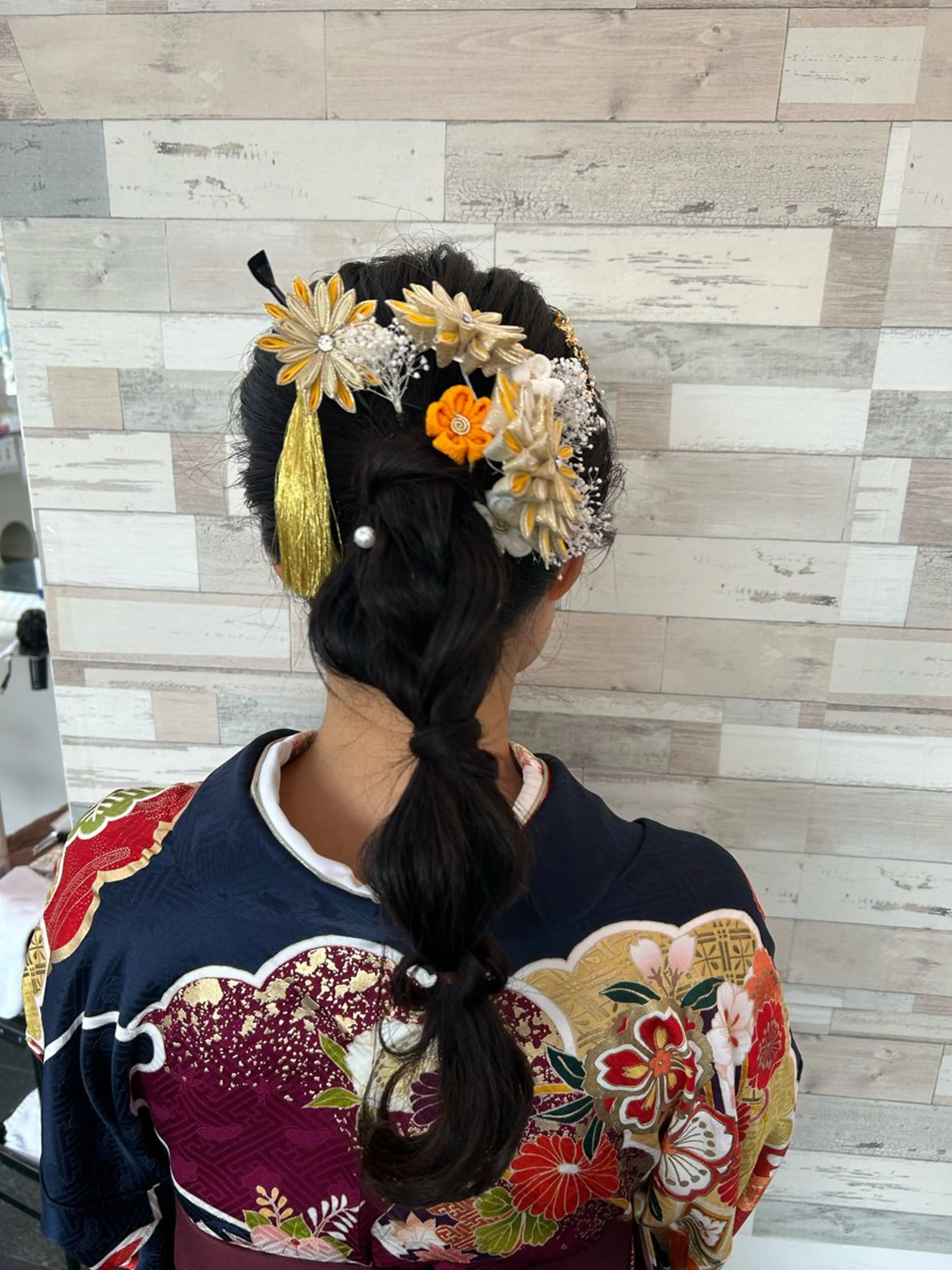 ヘアアレンジ 卒業式のヘアスタイル 髪質改善⭐️縮毛 🫧内藤紅葉のヘアスタイル