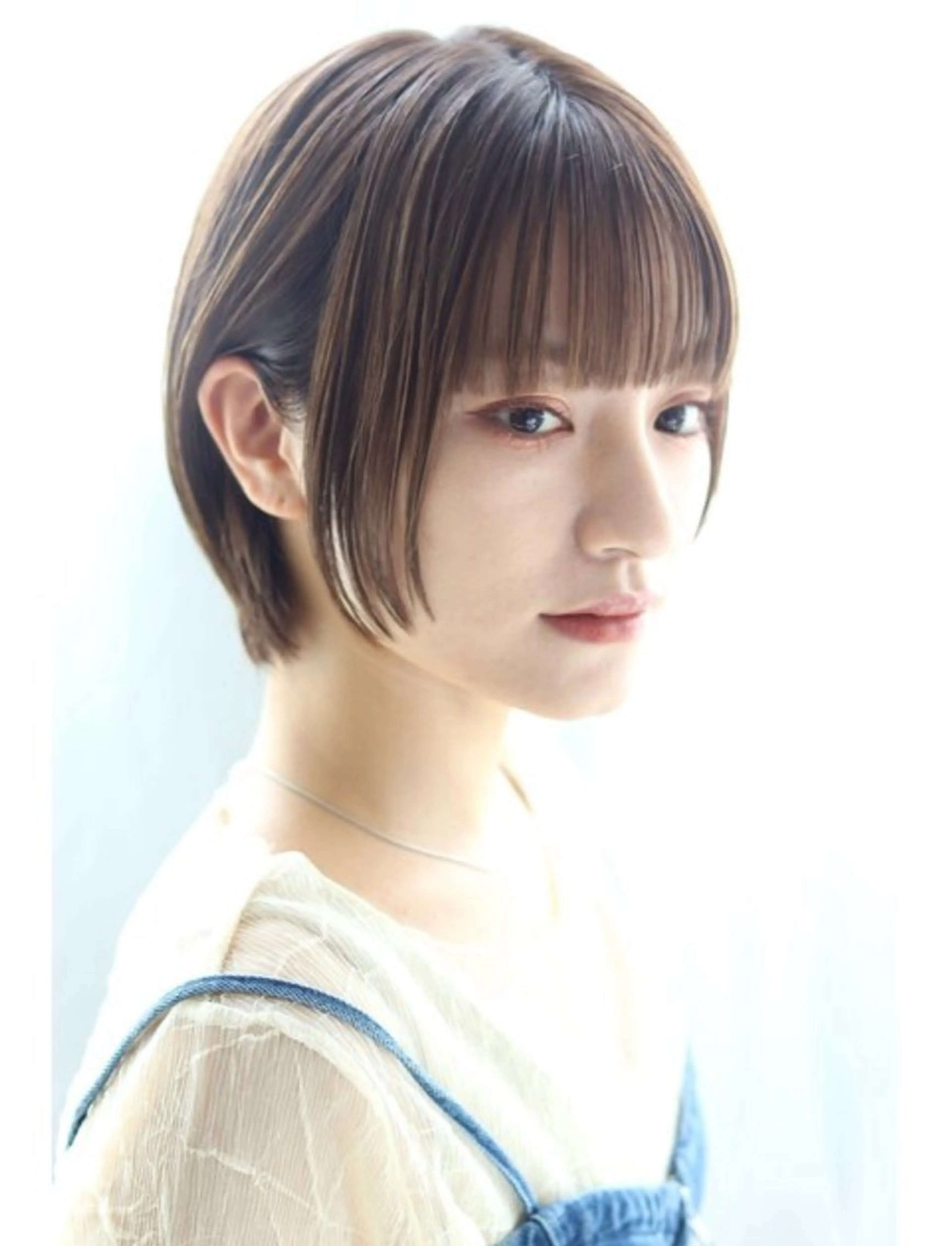 ショート 小磯 維織のヘアスタイル