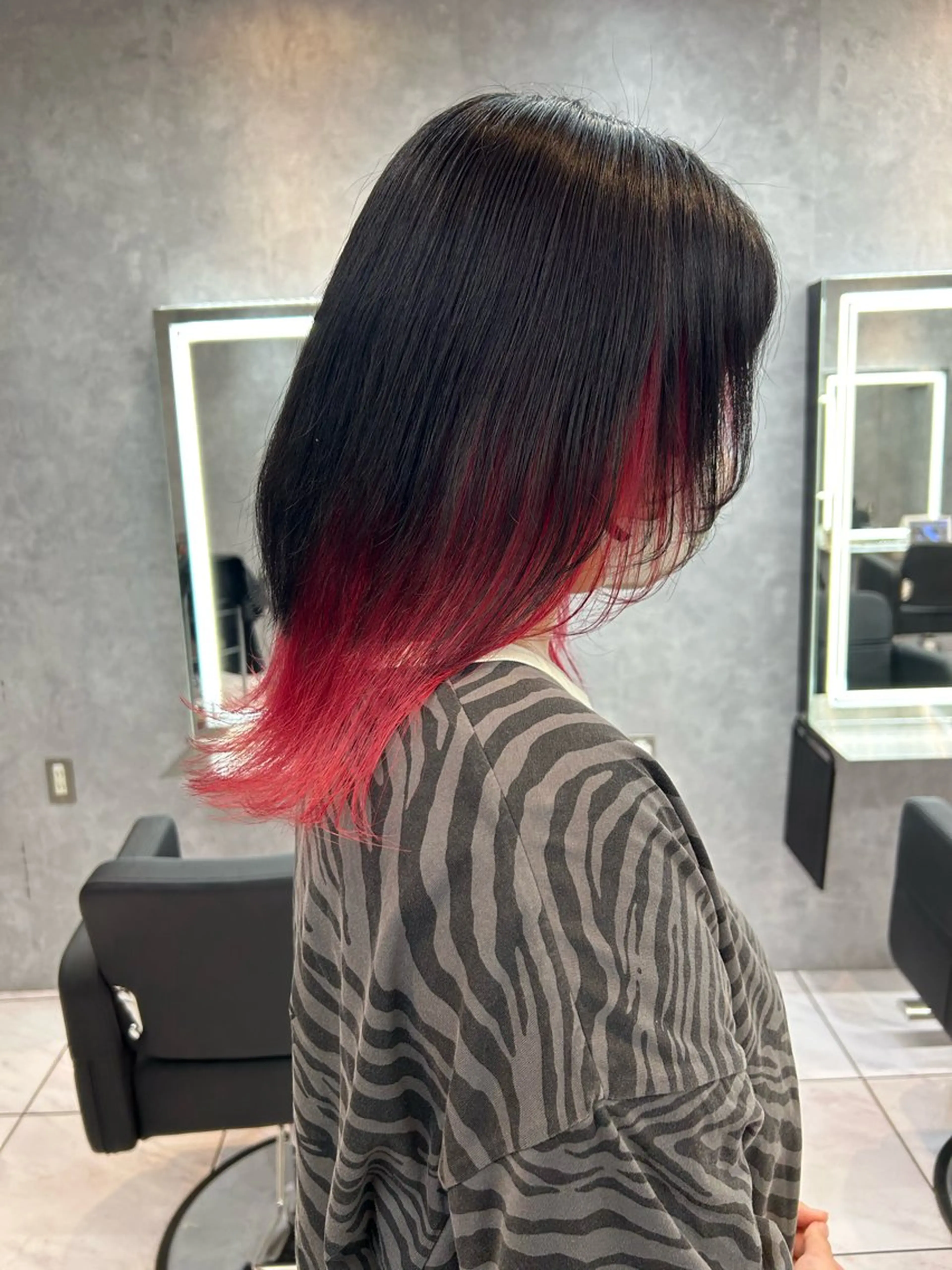 セミロング カラー ウルフカット カット ヘアカラー トリートメント _WHITE 天神店 YUMEKA🐻のヘアスタイル