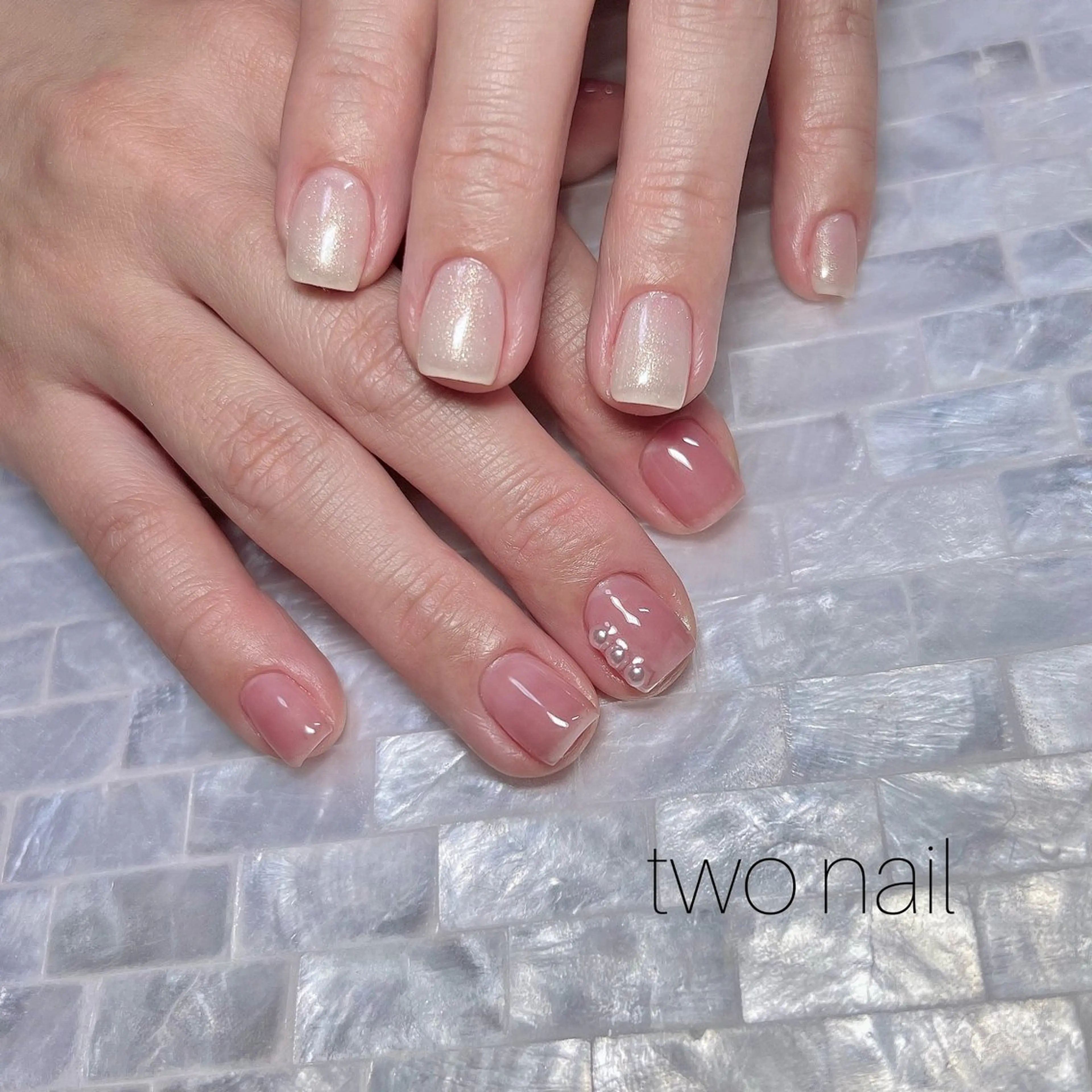 ネイル ネイルチップ ホワイト ハンドネイル two nailのネイルデザイン