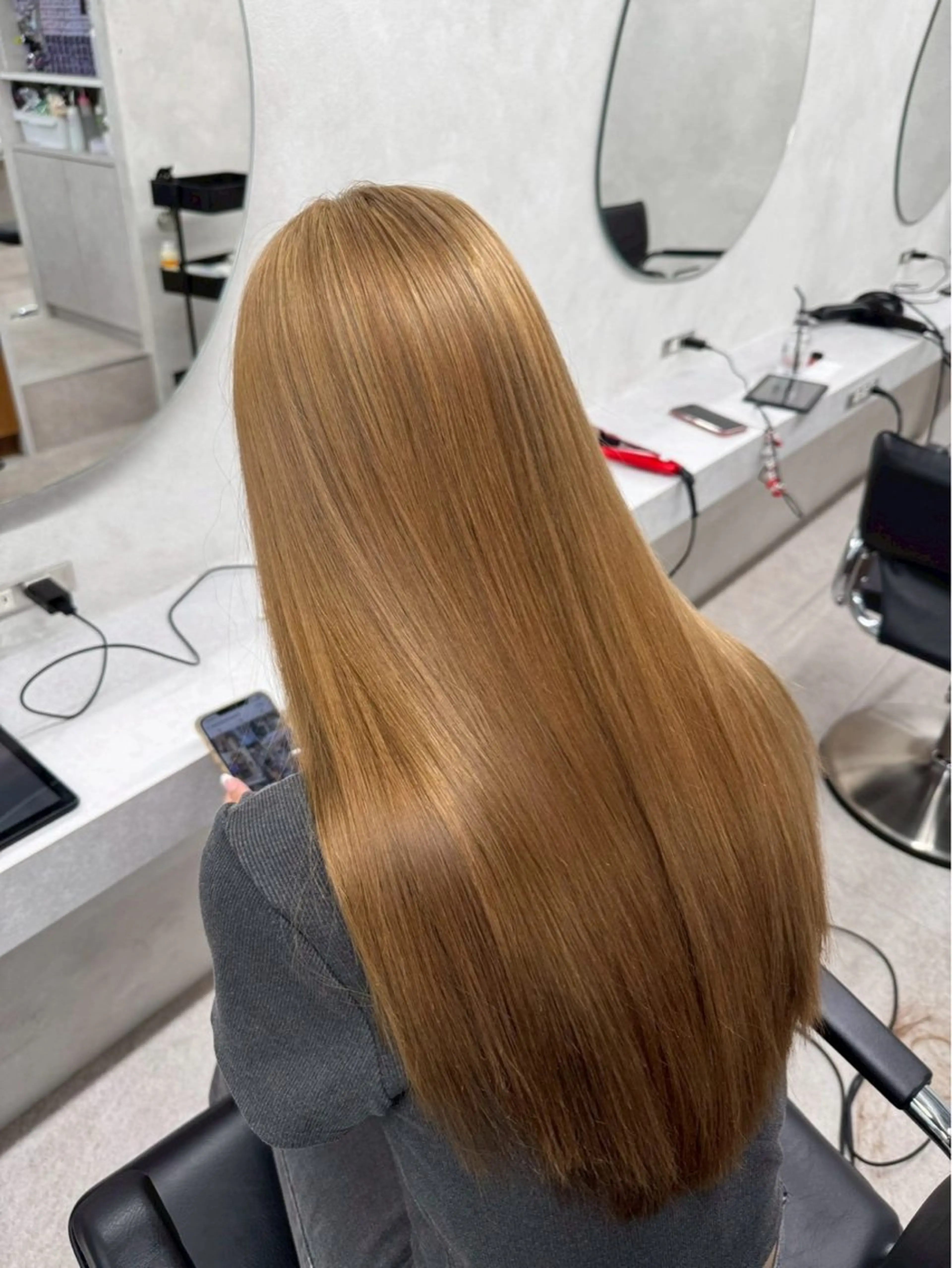 ロング カラー 透明感・艶・ダメージ レス　YUKIのヘアスタイル