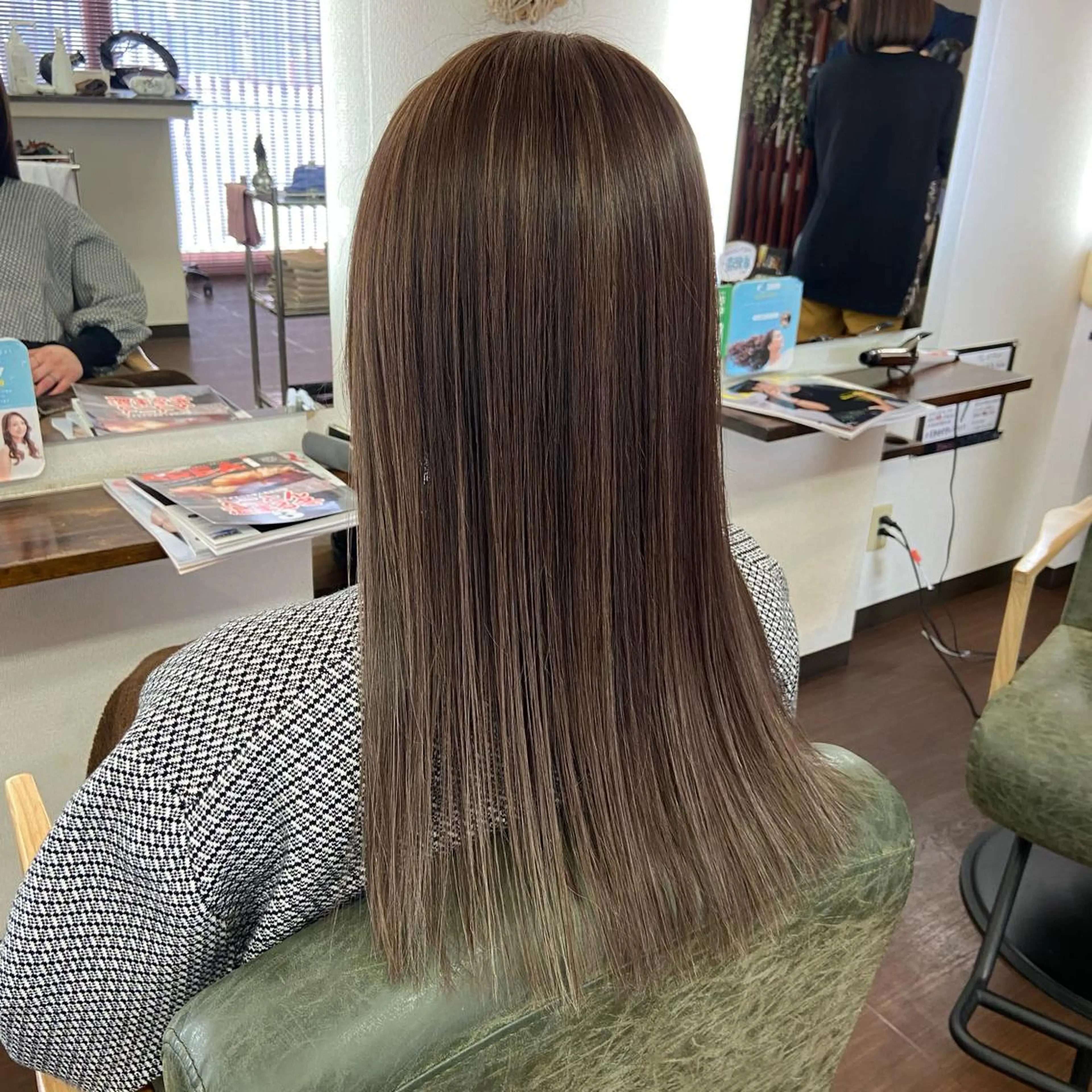 セミロング カラー アッシュ 透明感カラー パープルカラー 大人女性の艶カット カラー/菊池柊真🌟のヘアスタイル