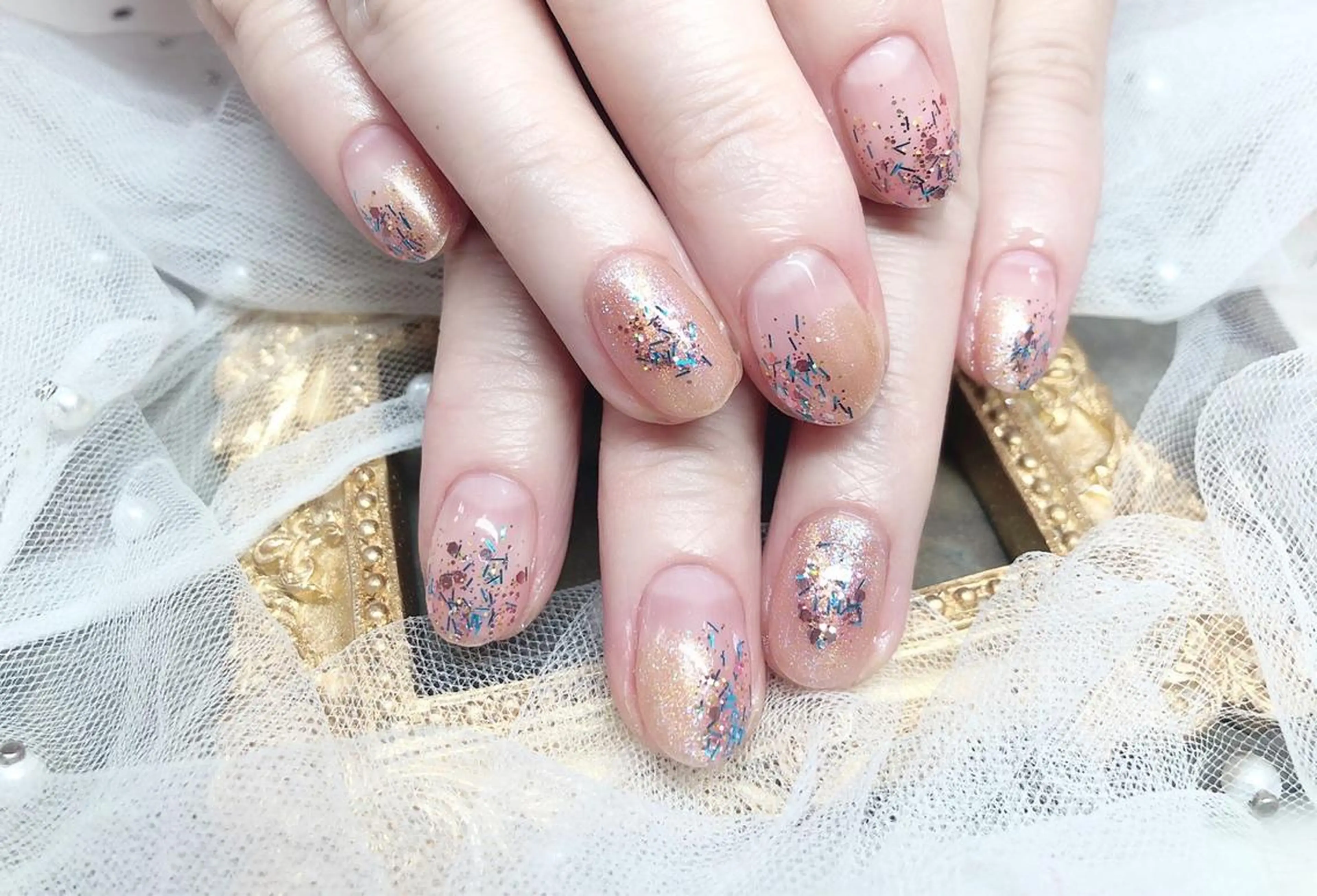 ネイル ハンドネイル マジック ミラーのネイルデザイン