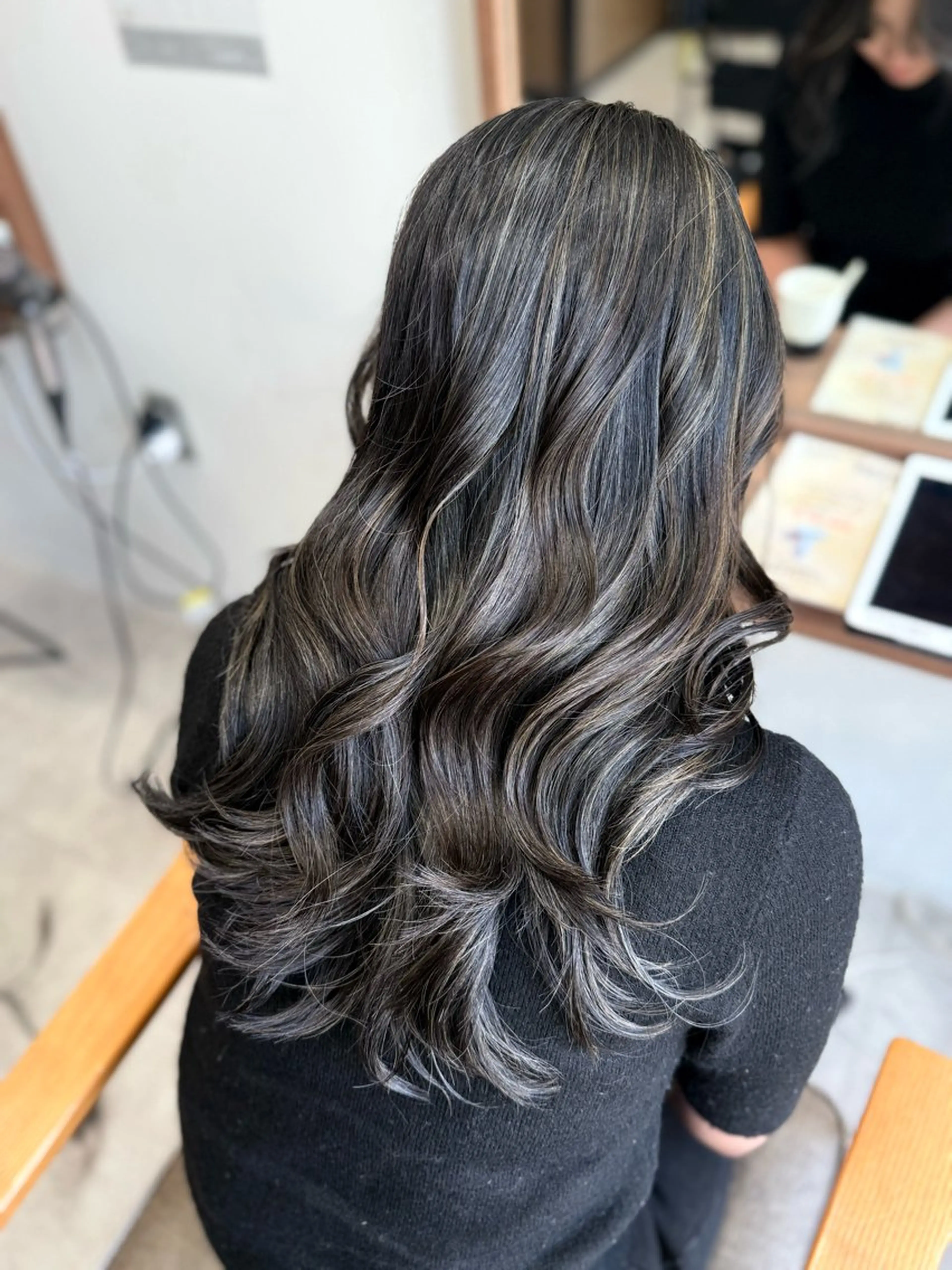 ロング ハイライト カット ヘアカラー 🍭海外ヘア/レイヤ ー/艶髪🍭舟橋瑞稀のヘアスタイル