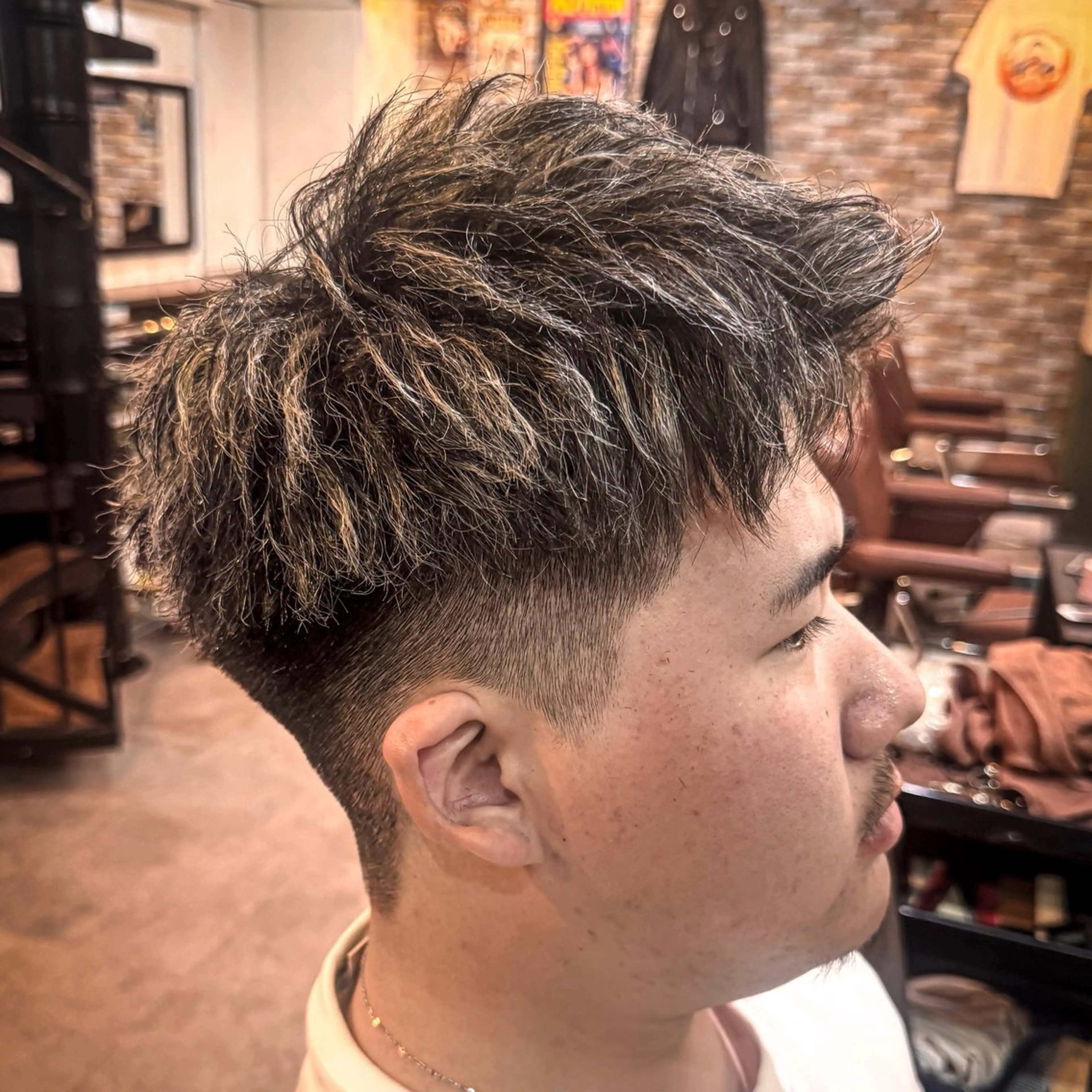ショート カラー パーマ ハイライトカラー メッシュ ハイライト ツイストパーマ 立川メンズカット/ メンズパーマ💈三上のヘアスタイル