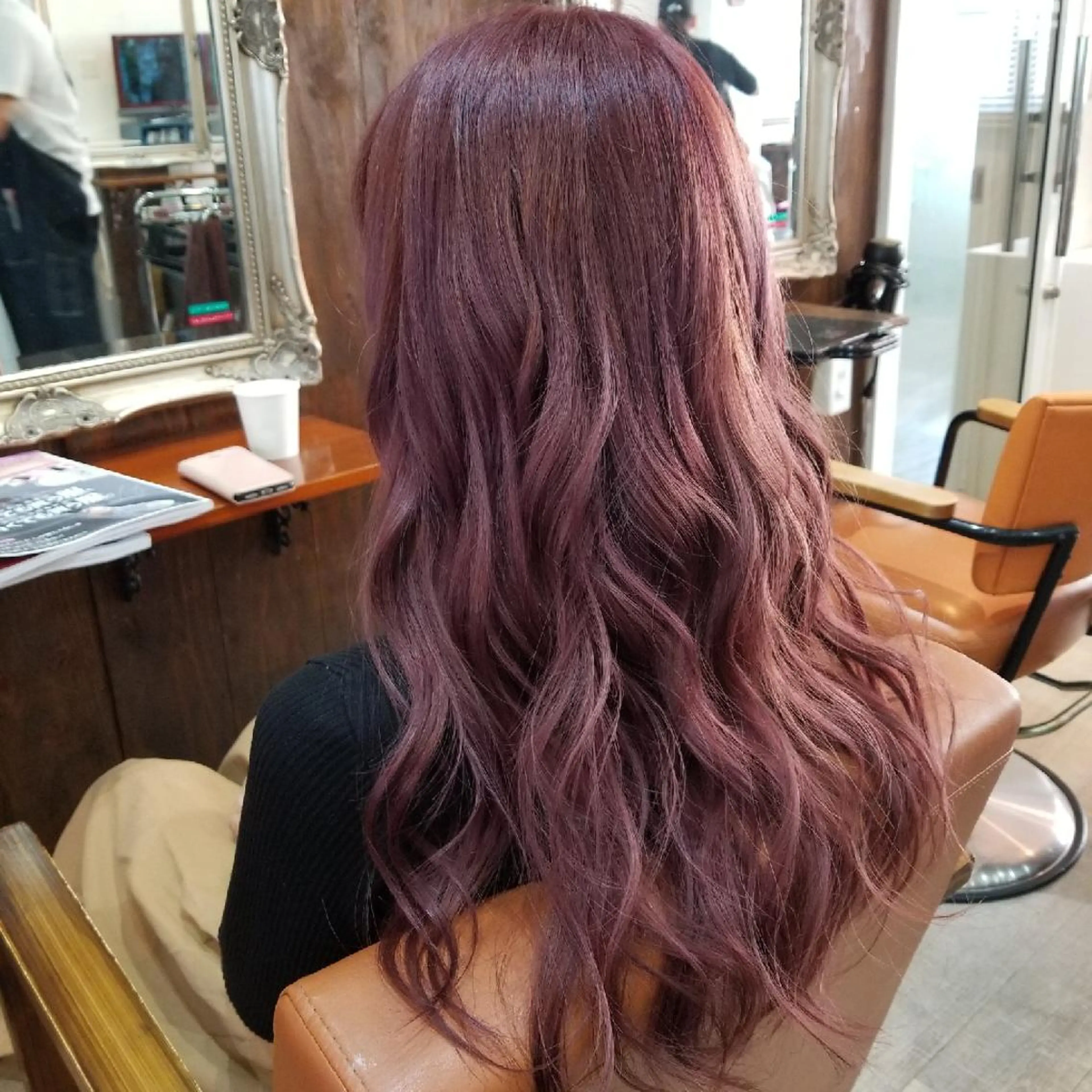 ロング カラー bathair 持田侑祐のヘアスタイル