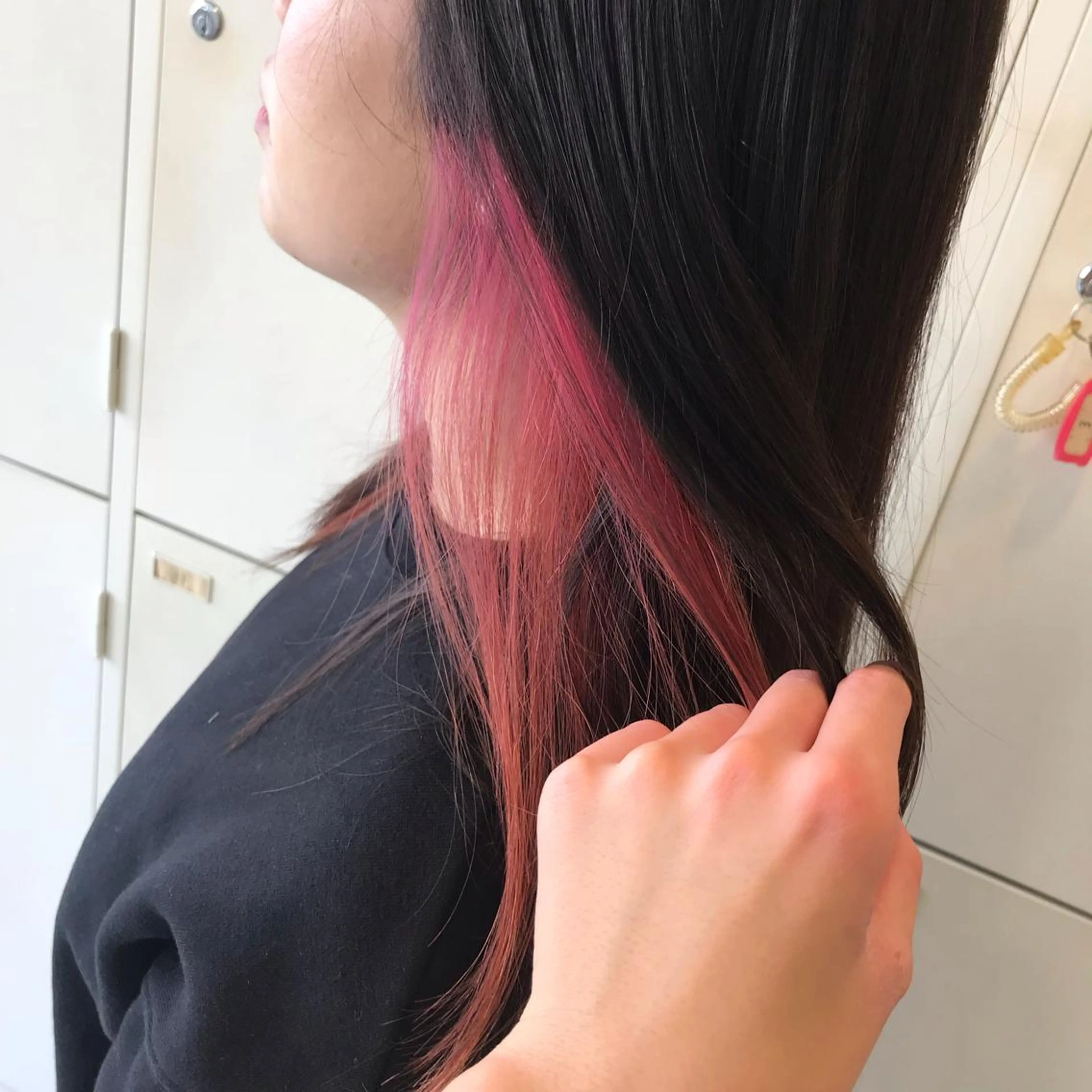 セミロング カラー インナーカラー ヘアカラー 顔まわり‎🤍小顔 カット🤍みさきのヘアスタイル