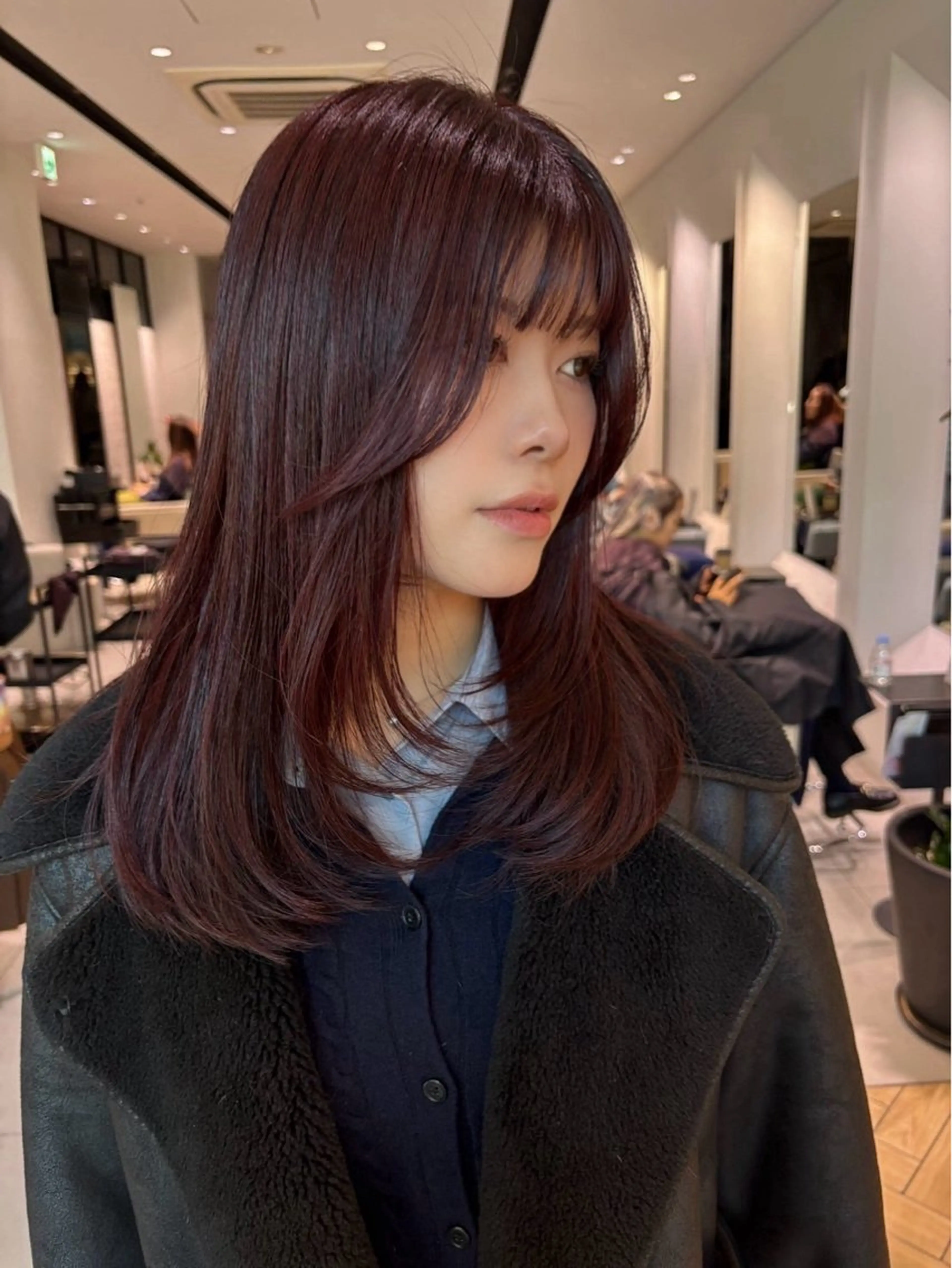 セミロング カラー ボルドーカラー レッドカラー レイヤーカット トリートメント ヘアカラー トリートメント 銀座/韓国レイヤー/ 艶カラー🍓原田侑依のヘアスタイル