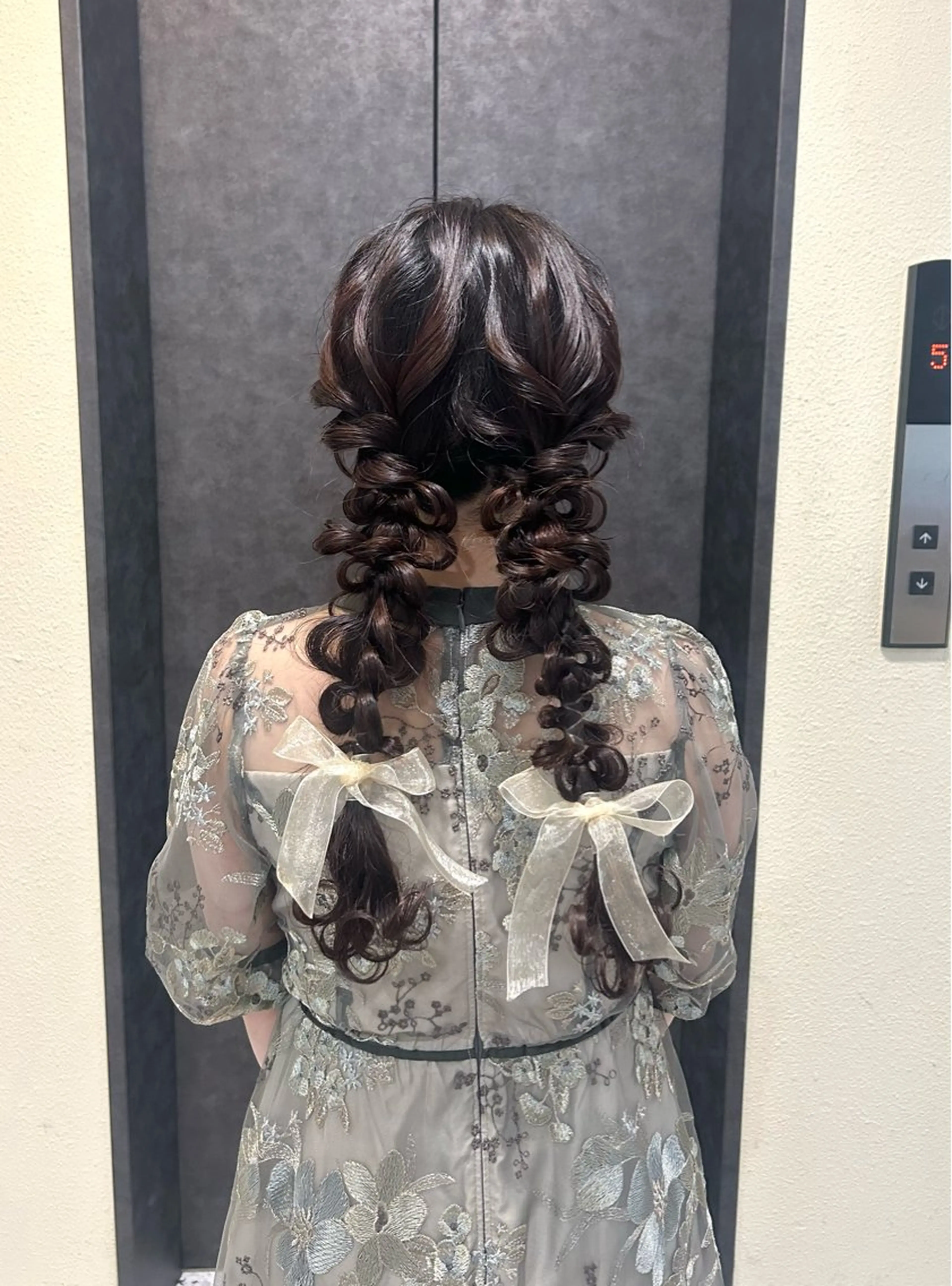 ロング Mila Hazukiのヘアスタイル