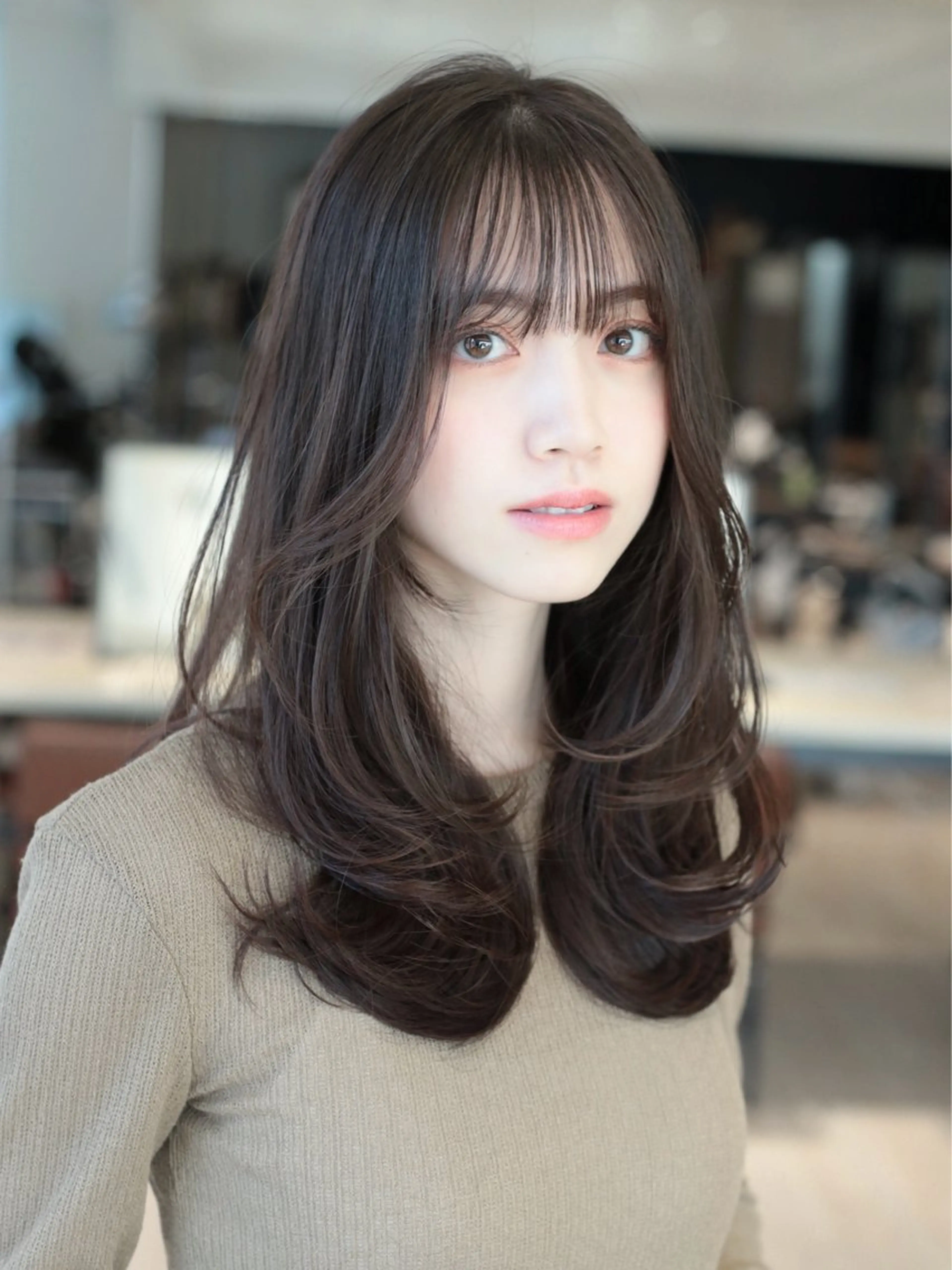 セミロング カラー レイヤーカット カット ヘアカラー トリートメント レイヤー/顔周り /透明感🩶高橋大のヘアスタイル