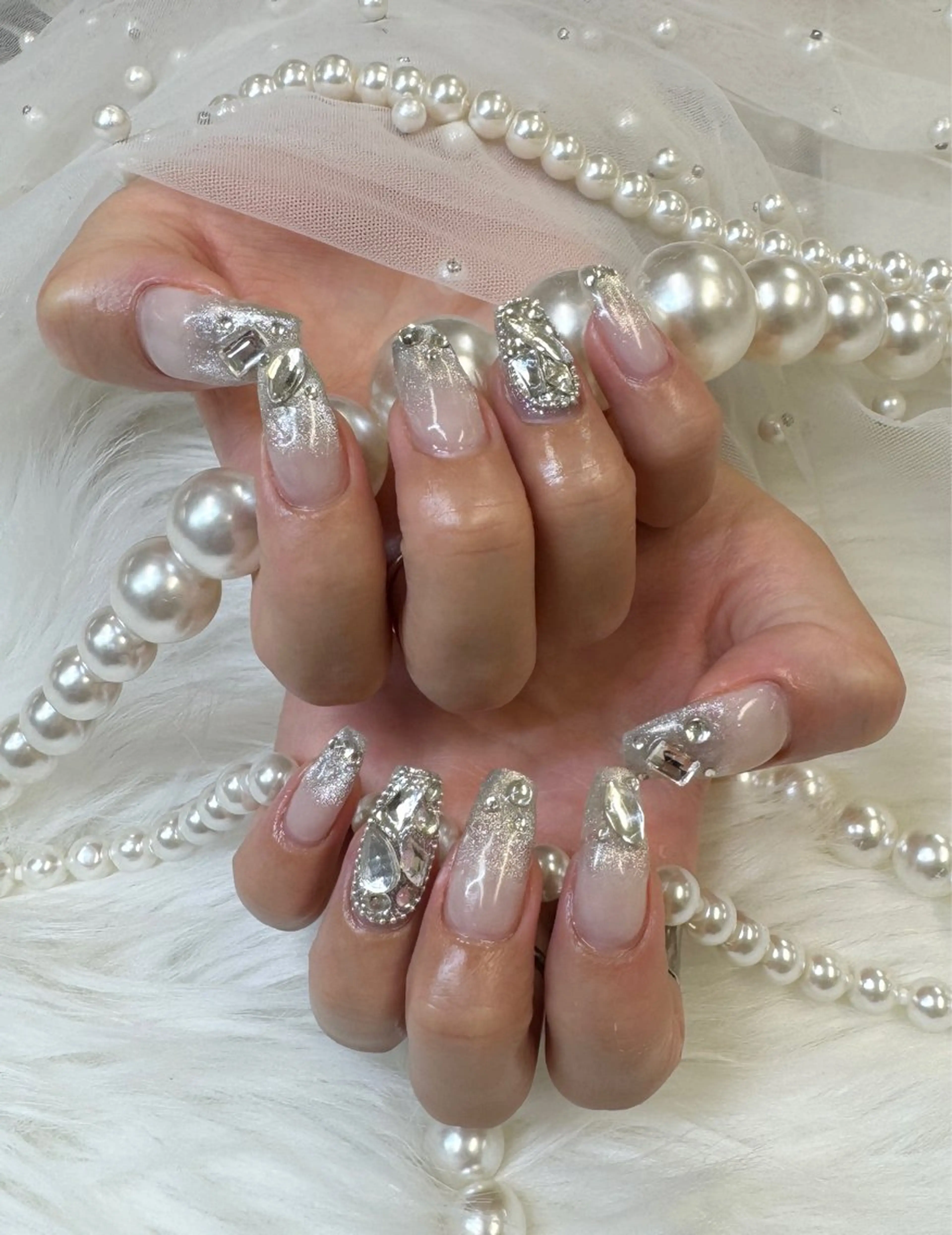 ネイル フットネイル フレンチネイル ジェルネイル ガラスフレンチ マグネットネイル Queeens nailのネイルデザイン