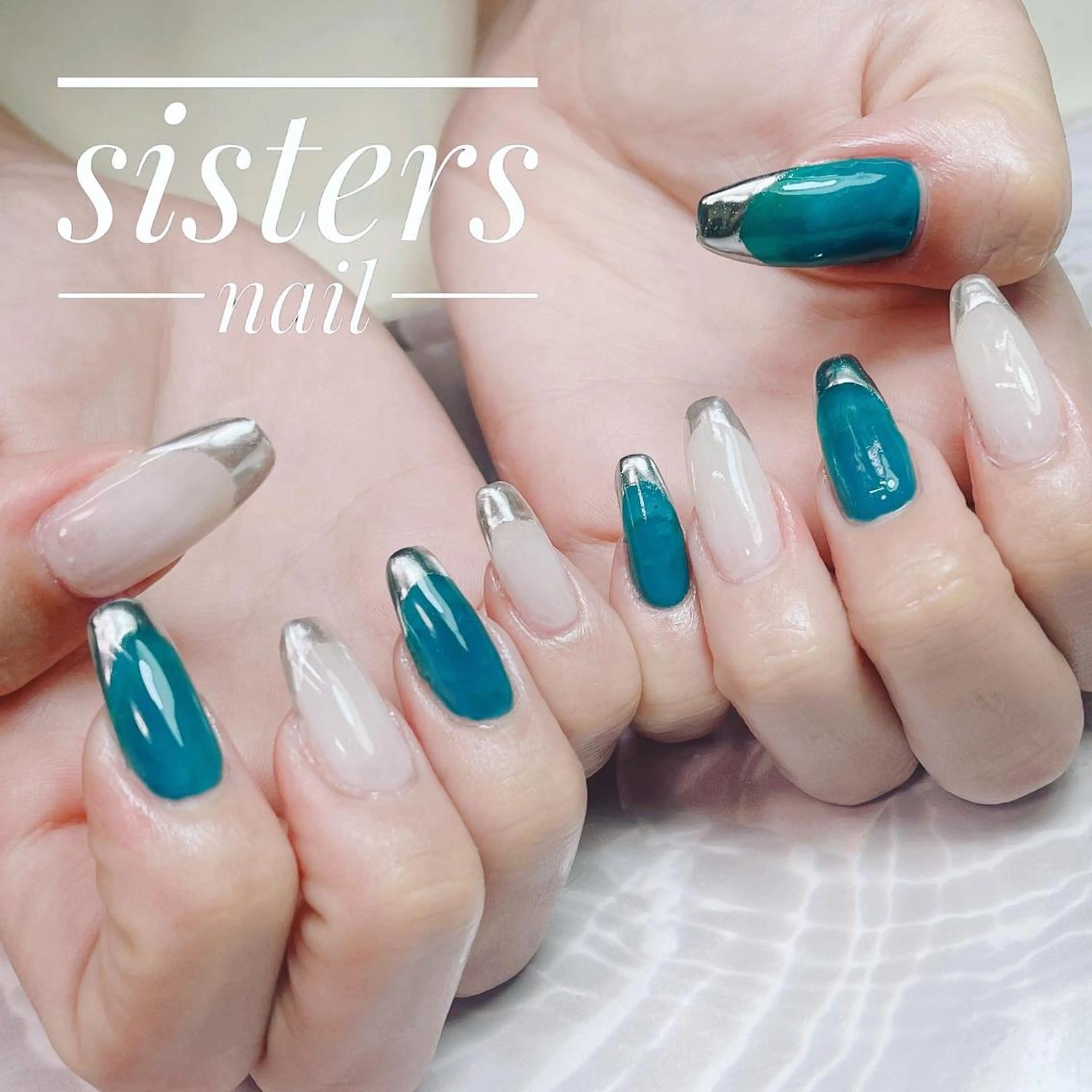 ネイル アートネイル ブルー フレンチネイル ミラーネイル シンプルネイル ハンドネイル ハンドケア sisters nail.fのネイルデザイン