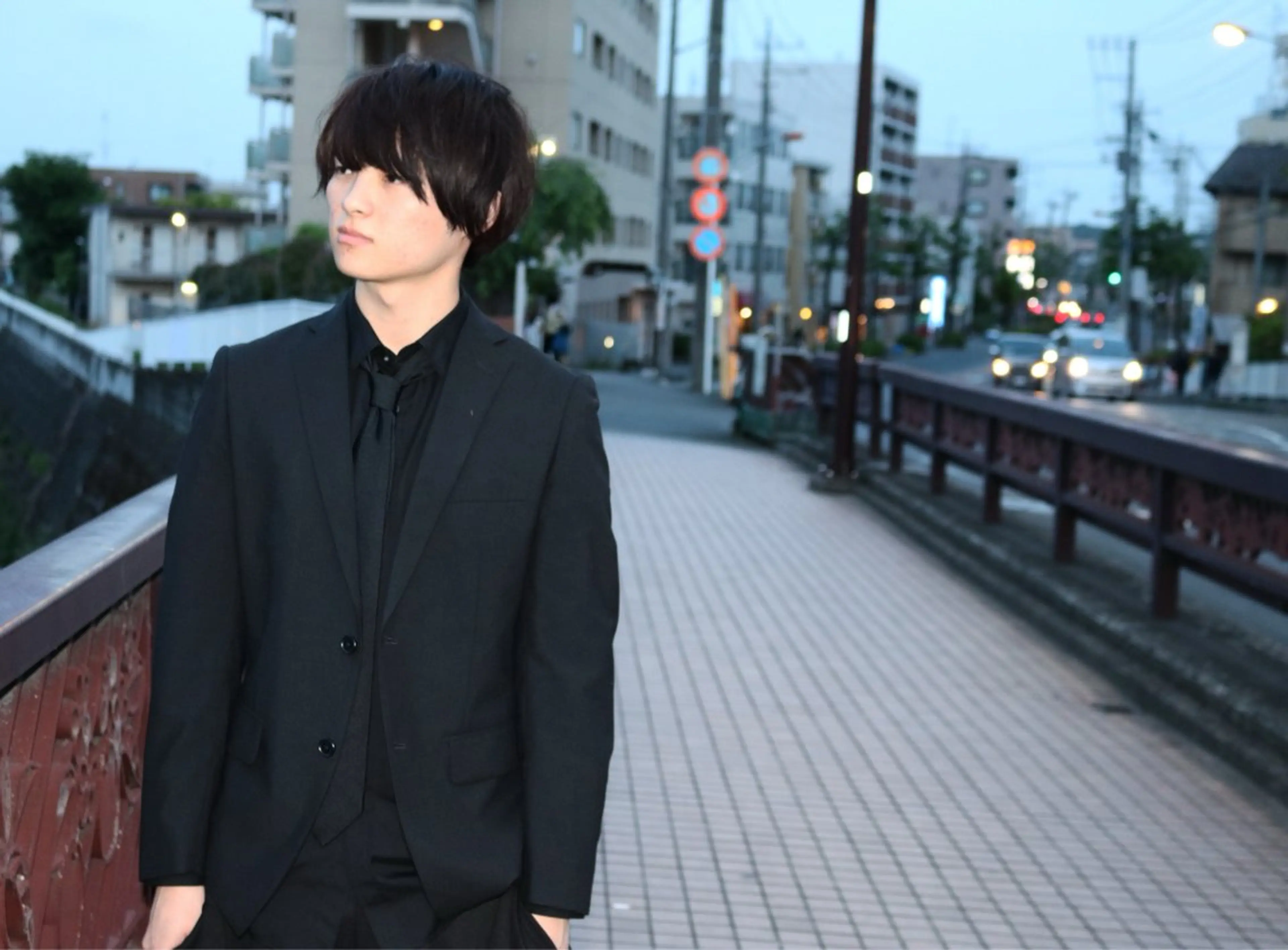 ショート パーマ ヘアアレンジ メンズ カット トリートメント ヘッドスパ 🔥メンズ特化渡辺 🔥ブリーチカラーのヘアスタイル