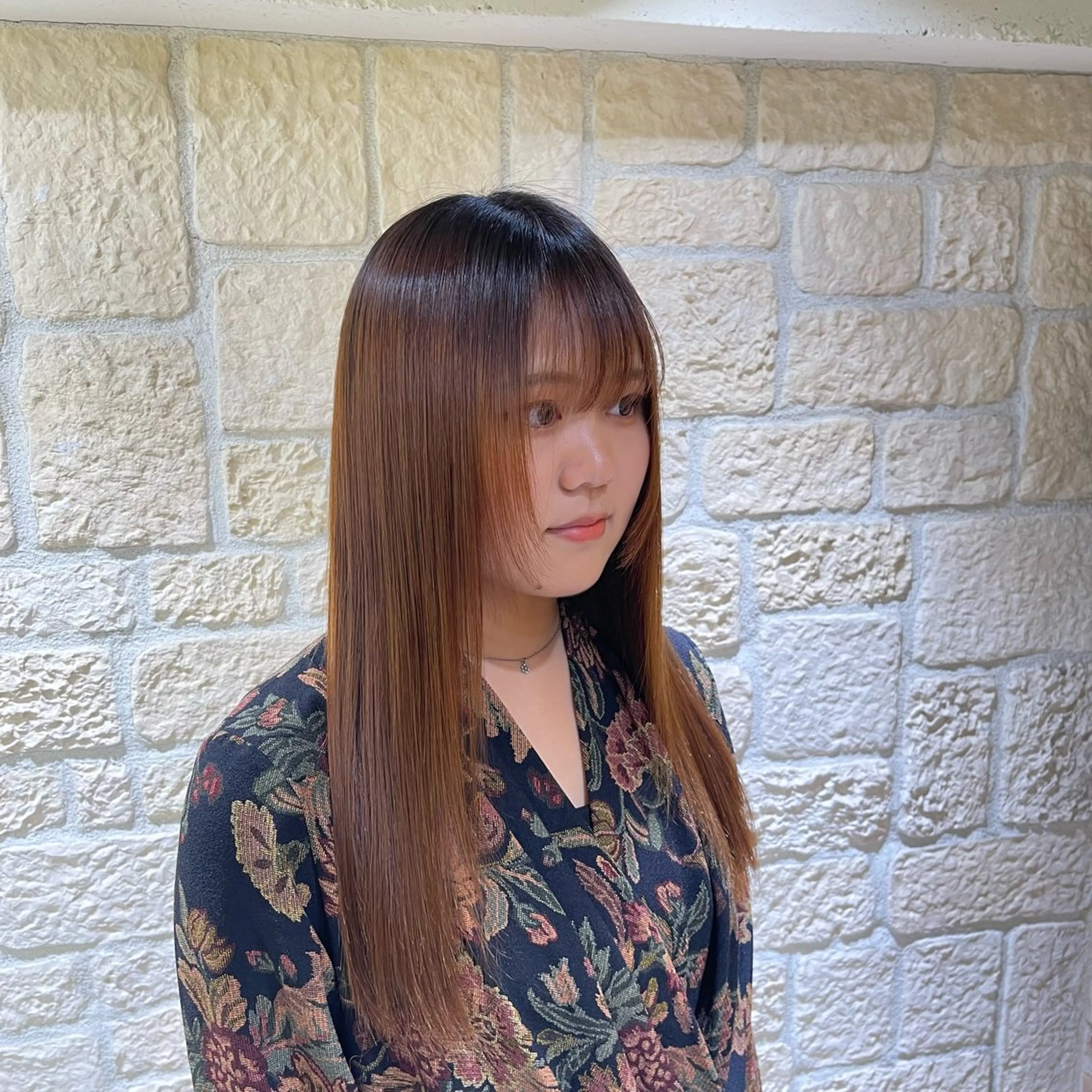 ロング 千代 夏輝のヘアスタイル