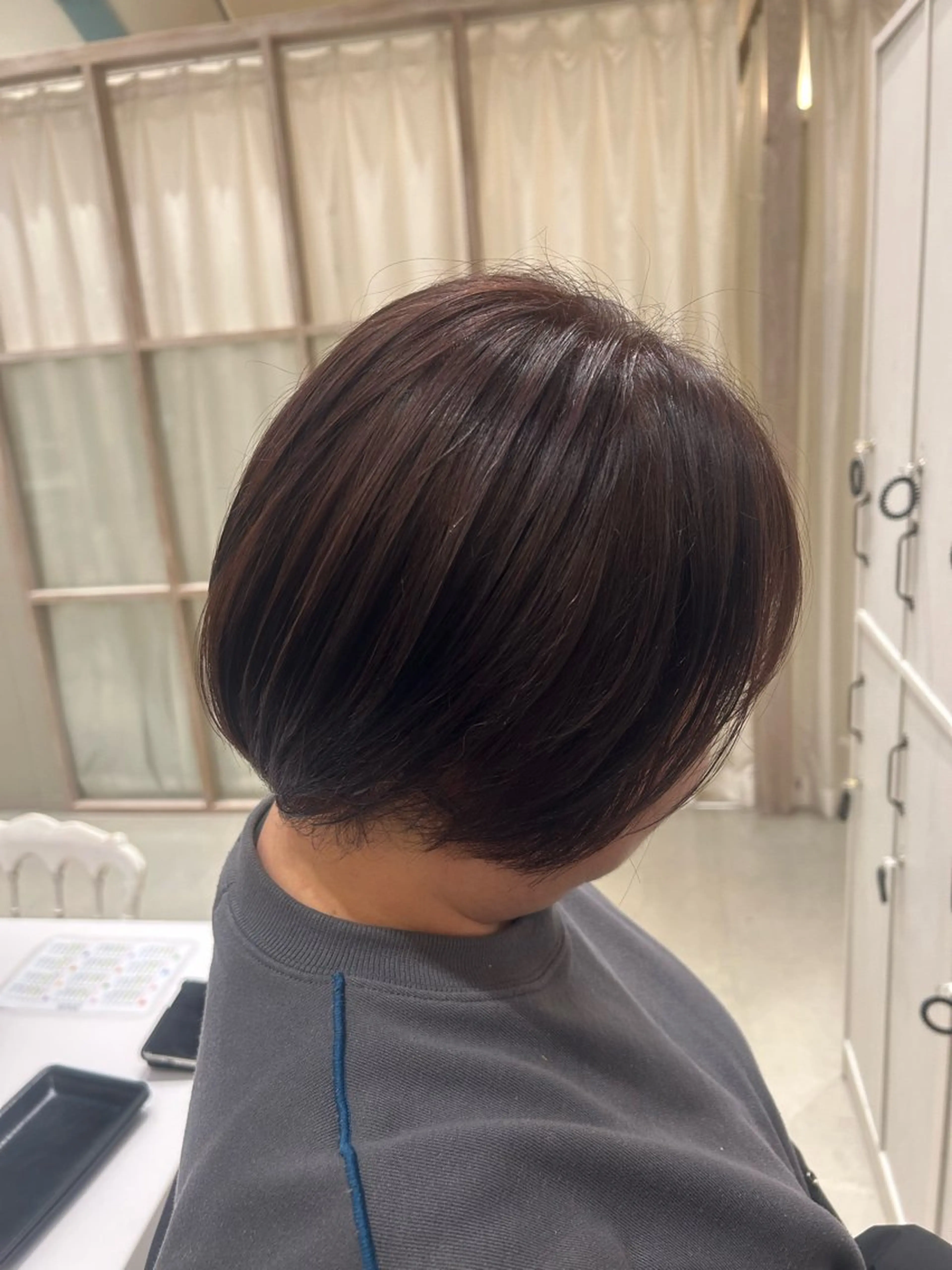 ショート カラー 若林 沙樹のヘアスタイル