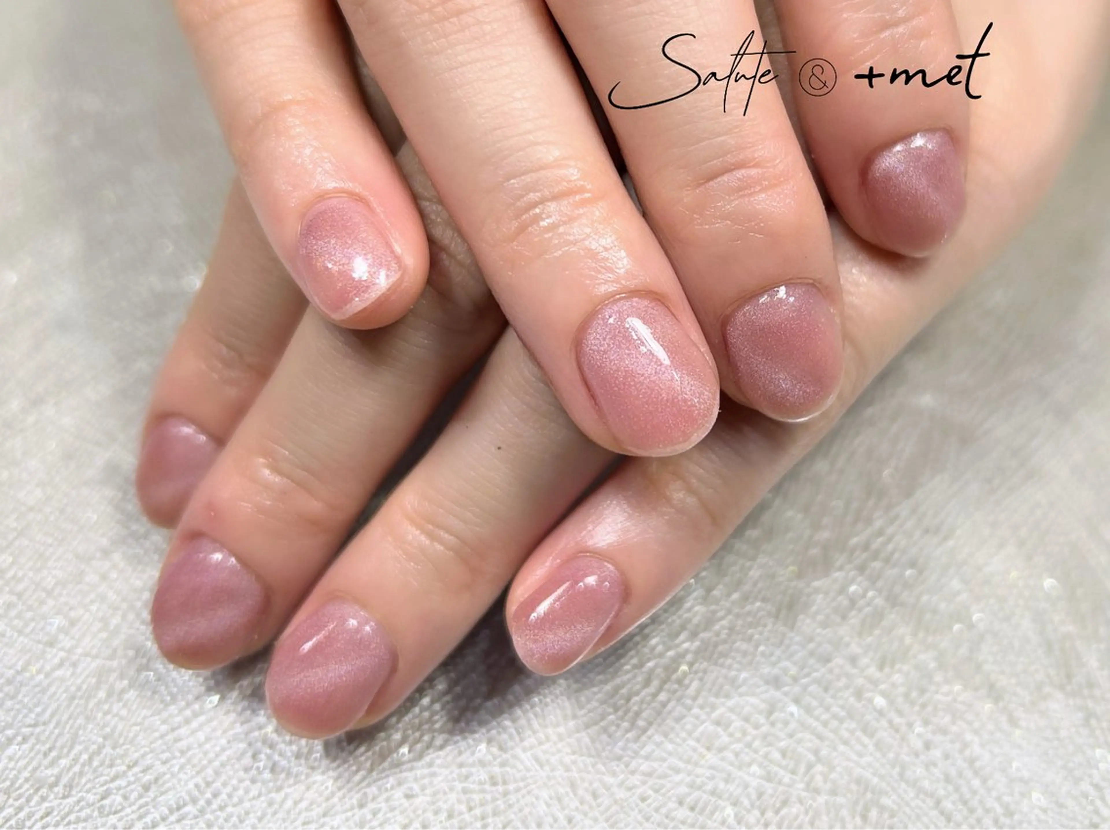 ネイル ジェルネイル マグネットネイル シンプルネイル 春ネイル 夏ネイル ハンドネイル 渋谷 怜奈のネイルデザイン