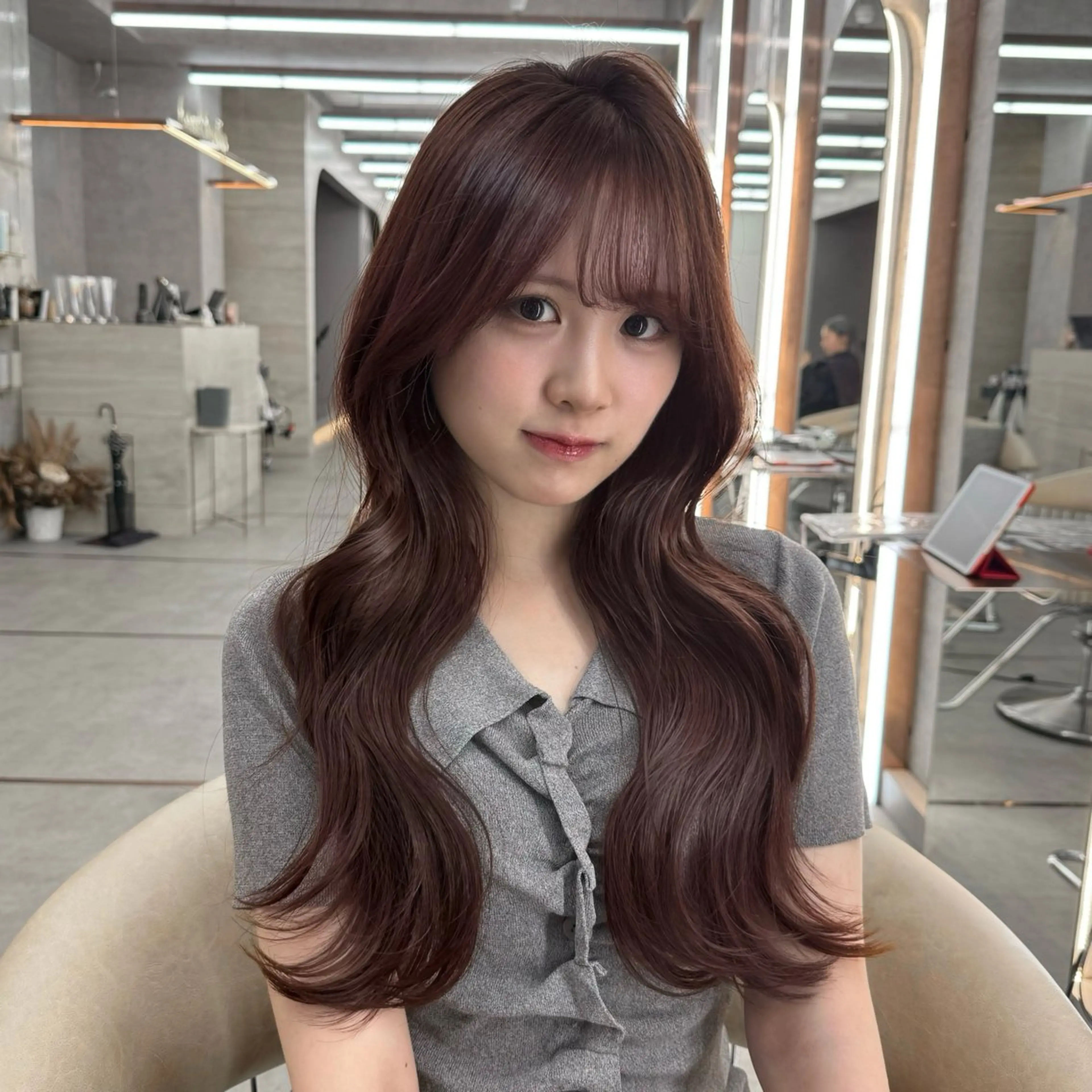 ロング カラー カット ヘアカラー トリートメント 髪質改善|透明 感カラー🩵レイヤーのヘアスタイル