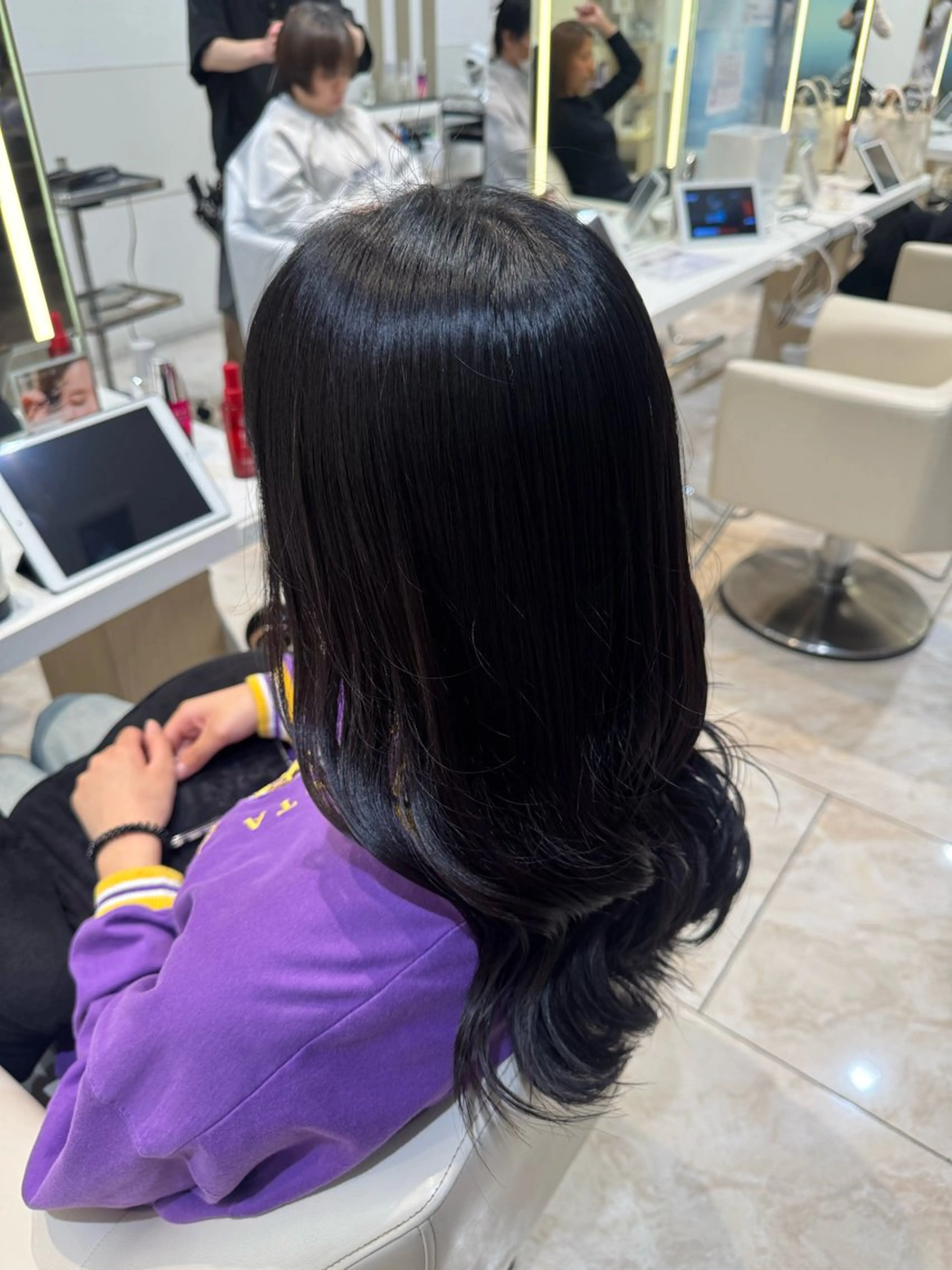 ロング カラー 黒髪 ブルーカラー ブルーブラック ヘアカラー kureha𓈒𓋜 ANNETTA🐣‪のヘアスタイル