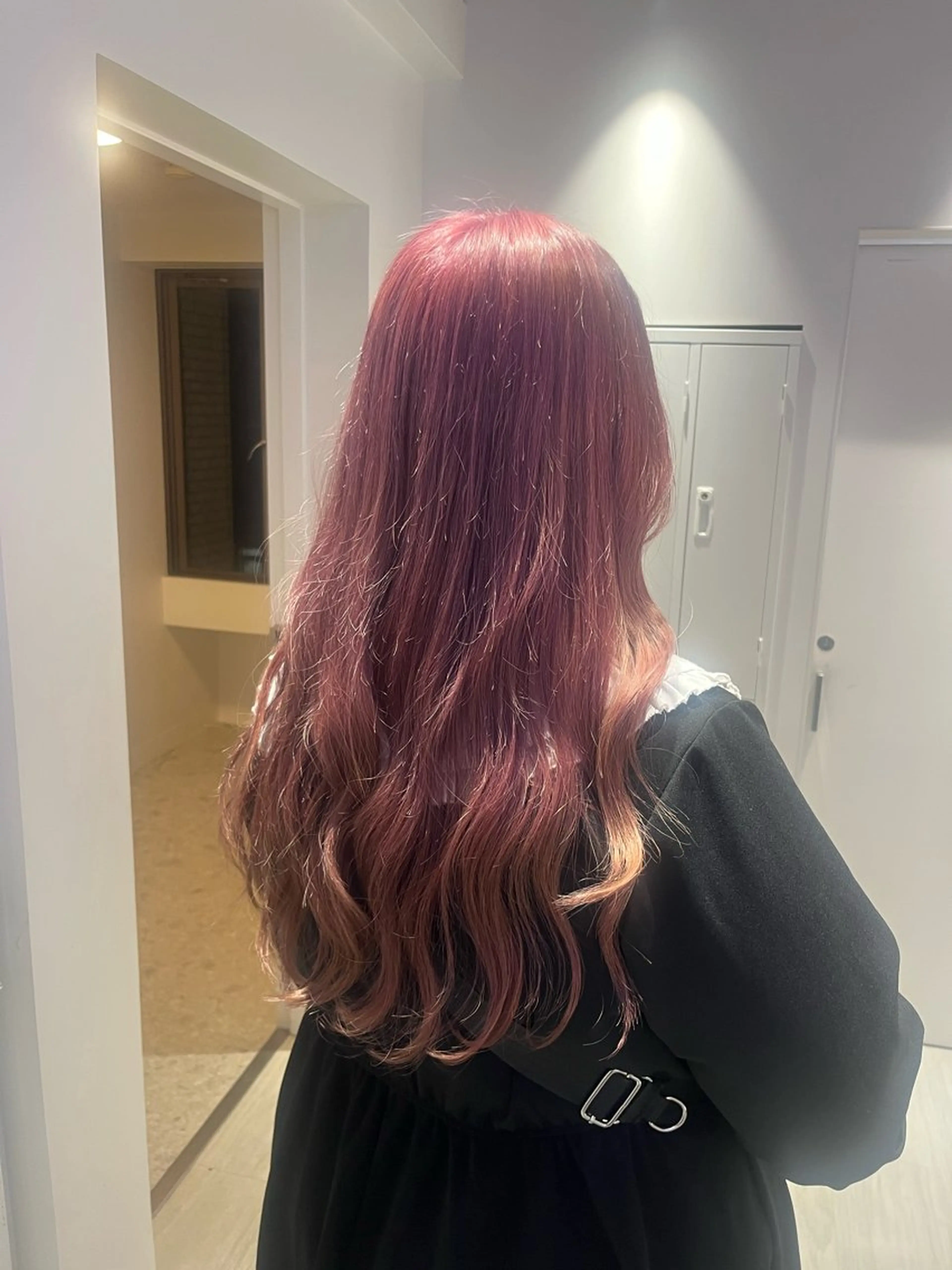 ロング カラー ヘアカラー トリートメント icon. akiraのヘアスタイル