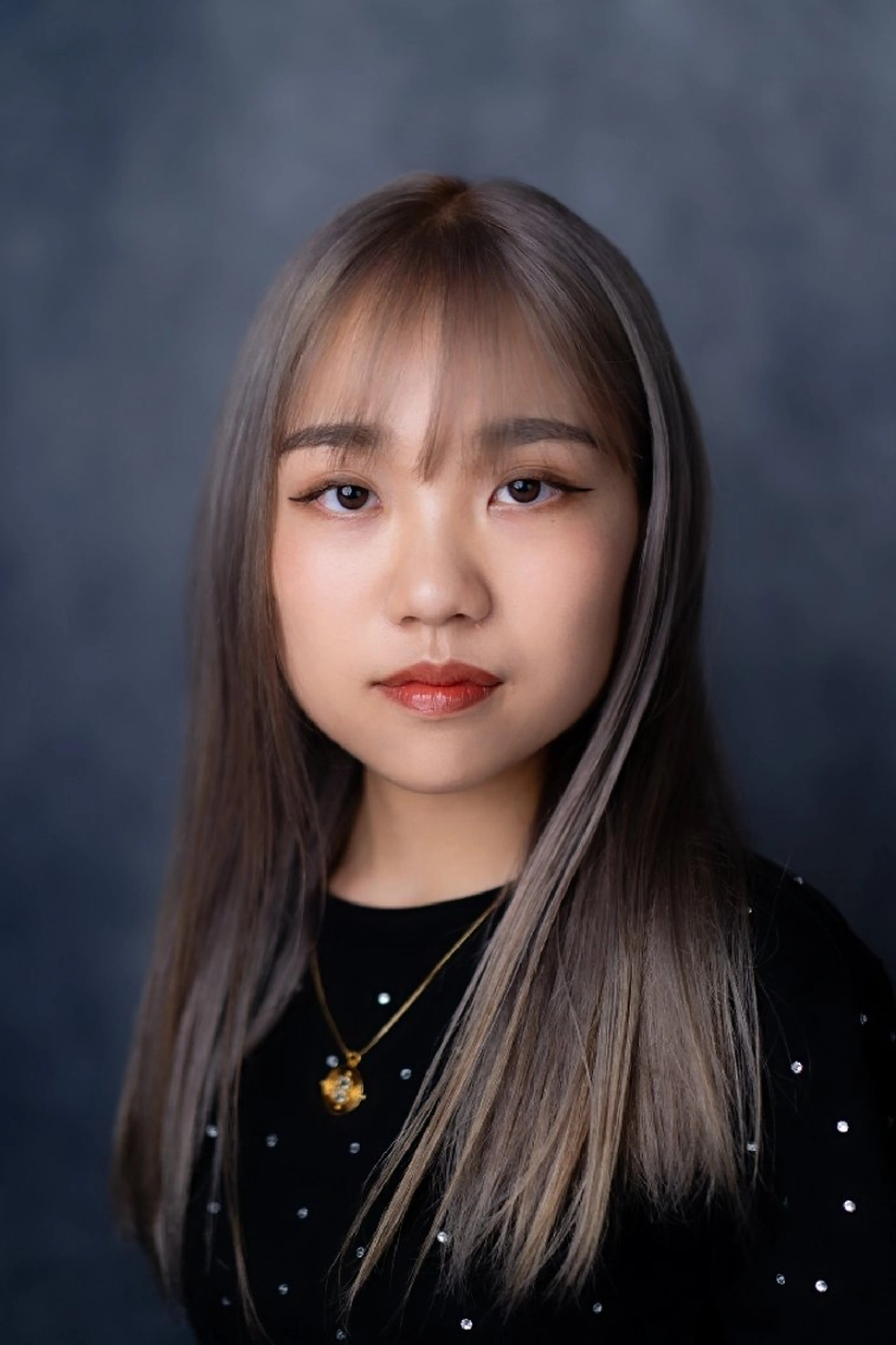 ケアブリーチ&オンカラー(HPやSNS等の掲載モデル専用です。ヘアスタイルのご希望の相談も承ります。の写真