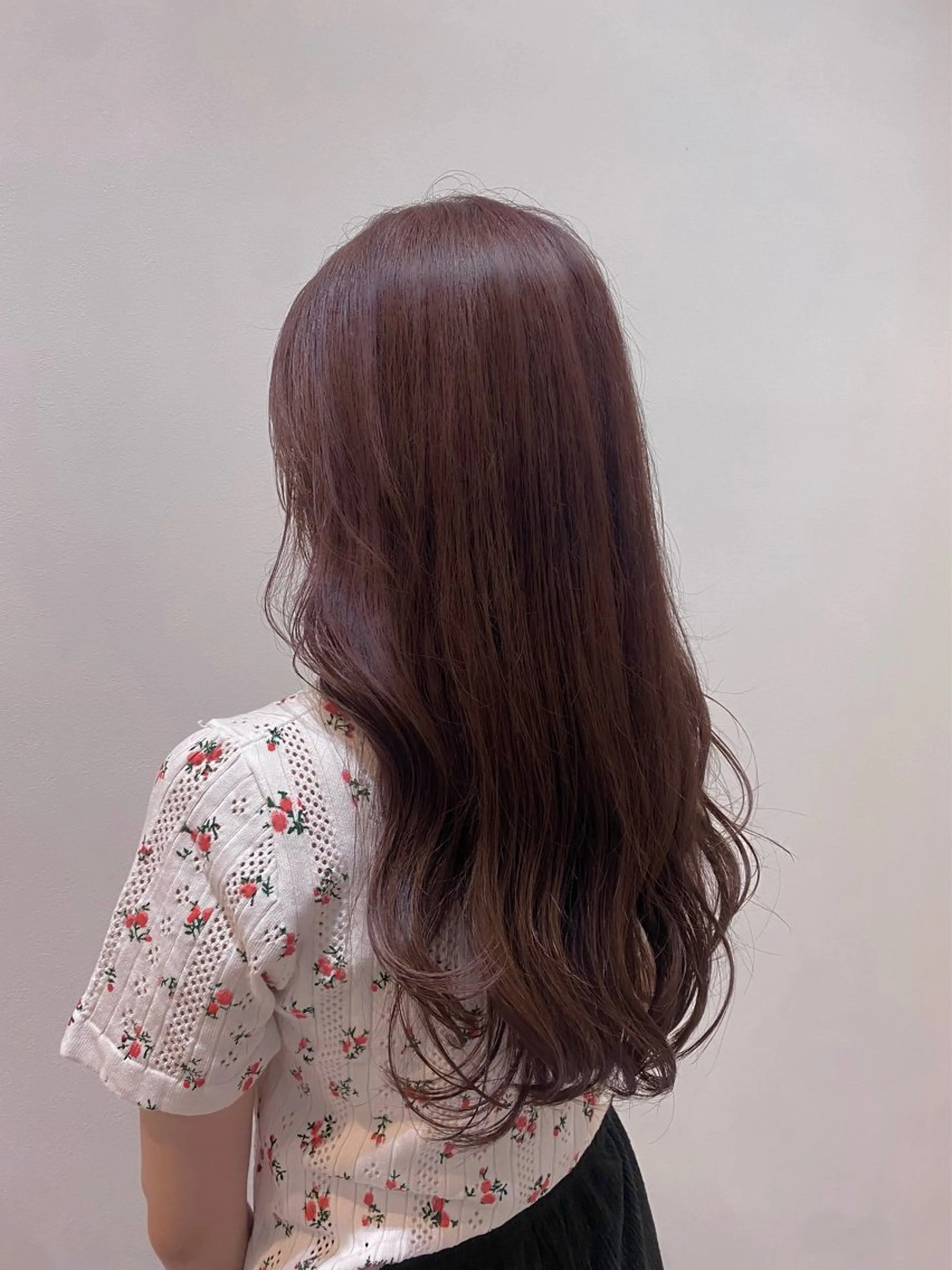 ロング カラー ベージュカラー ブルーカラー ブルーバイオレット グレージュ ラベンダーカラー カット ヘアカラー トリートメント ♡オシャ髪♡AI ✂️newi町田のヘアスタイル