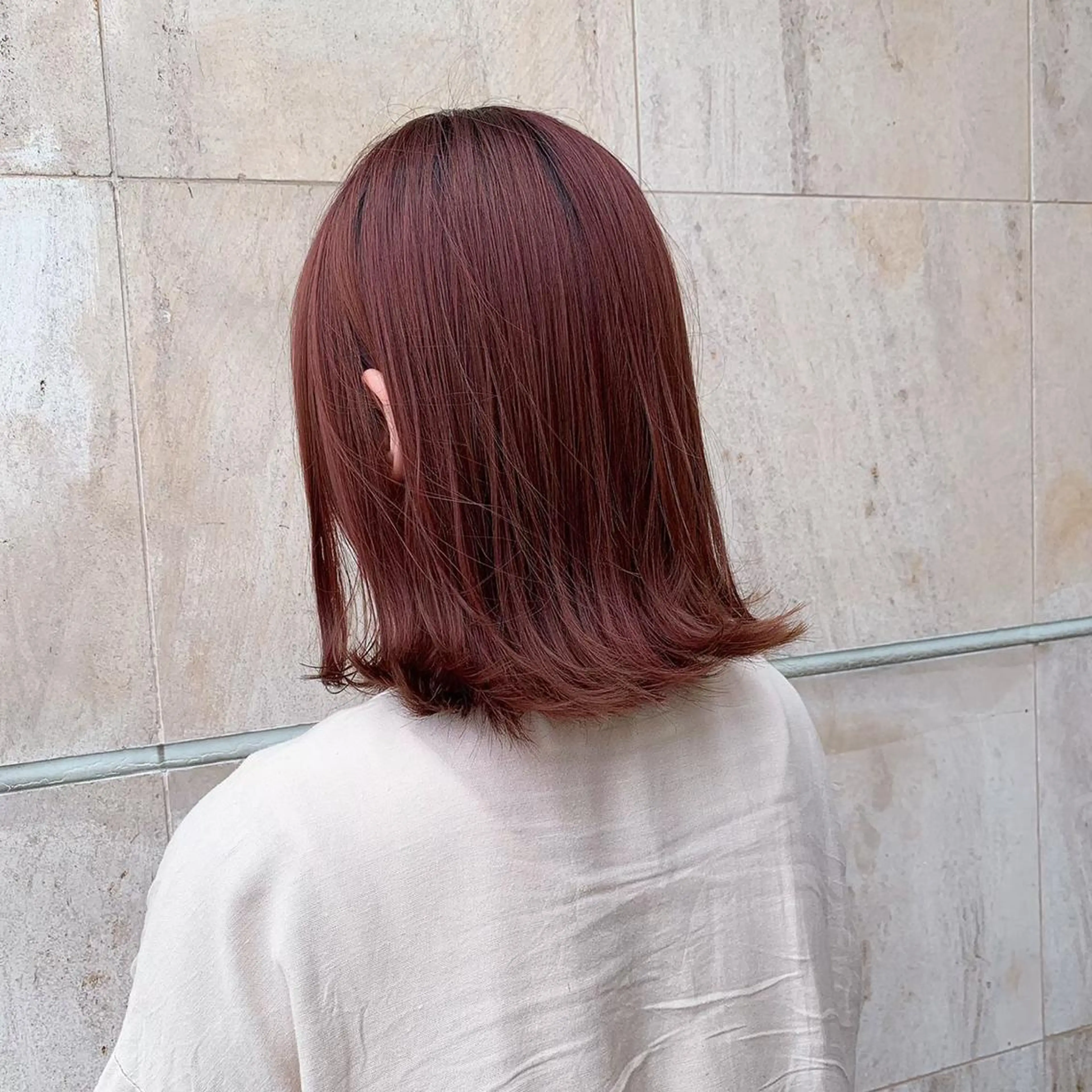 ミディアム カラー ボルドーカラー ピンクカラー ブリーチなし✨艶髪 カラー𓃲YAGIのヘアスタイル