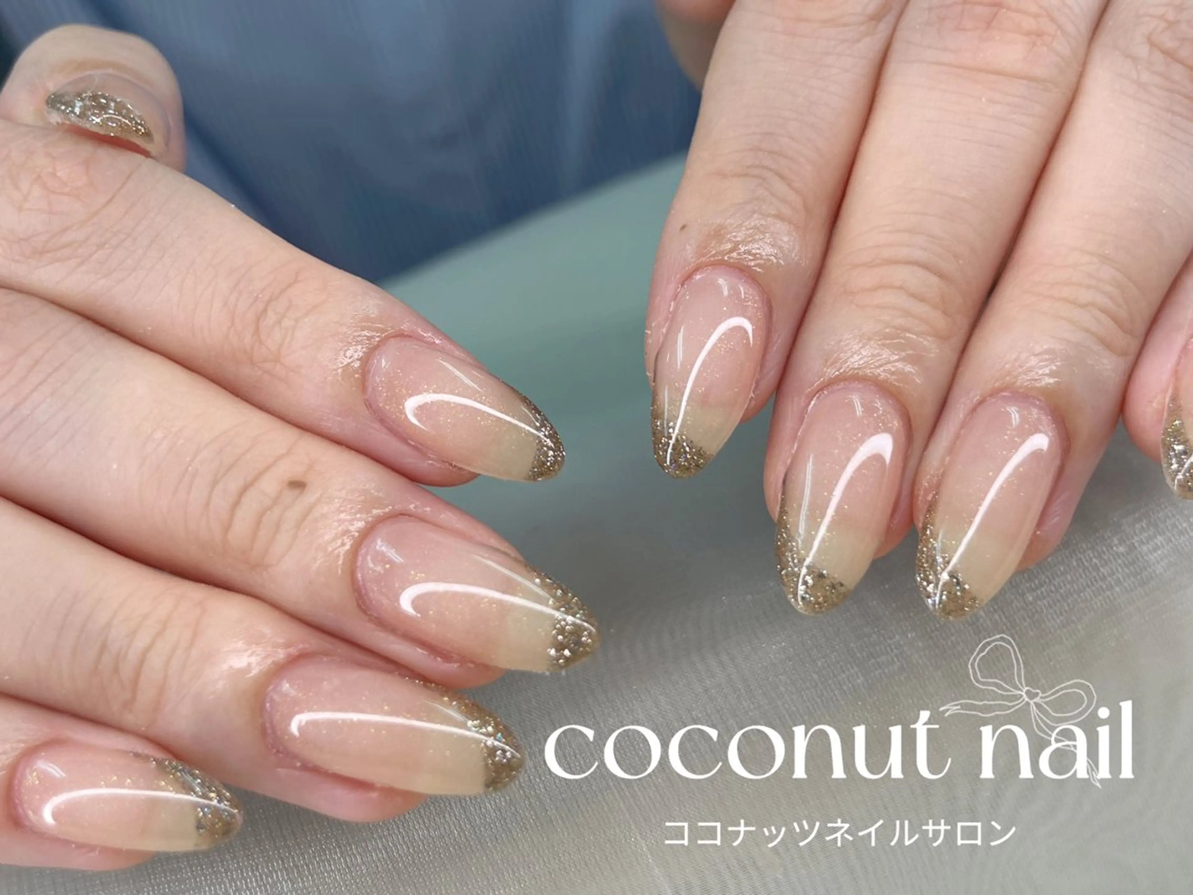 ヘアアレンジ ハンドネイル 神田 ココナッツのネイルデザイン