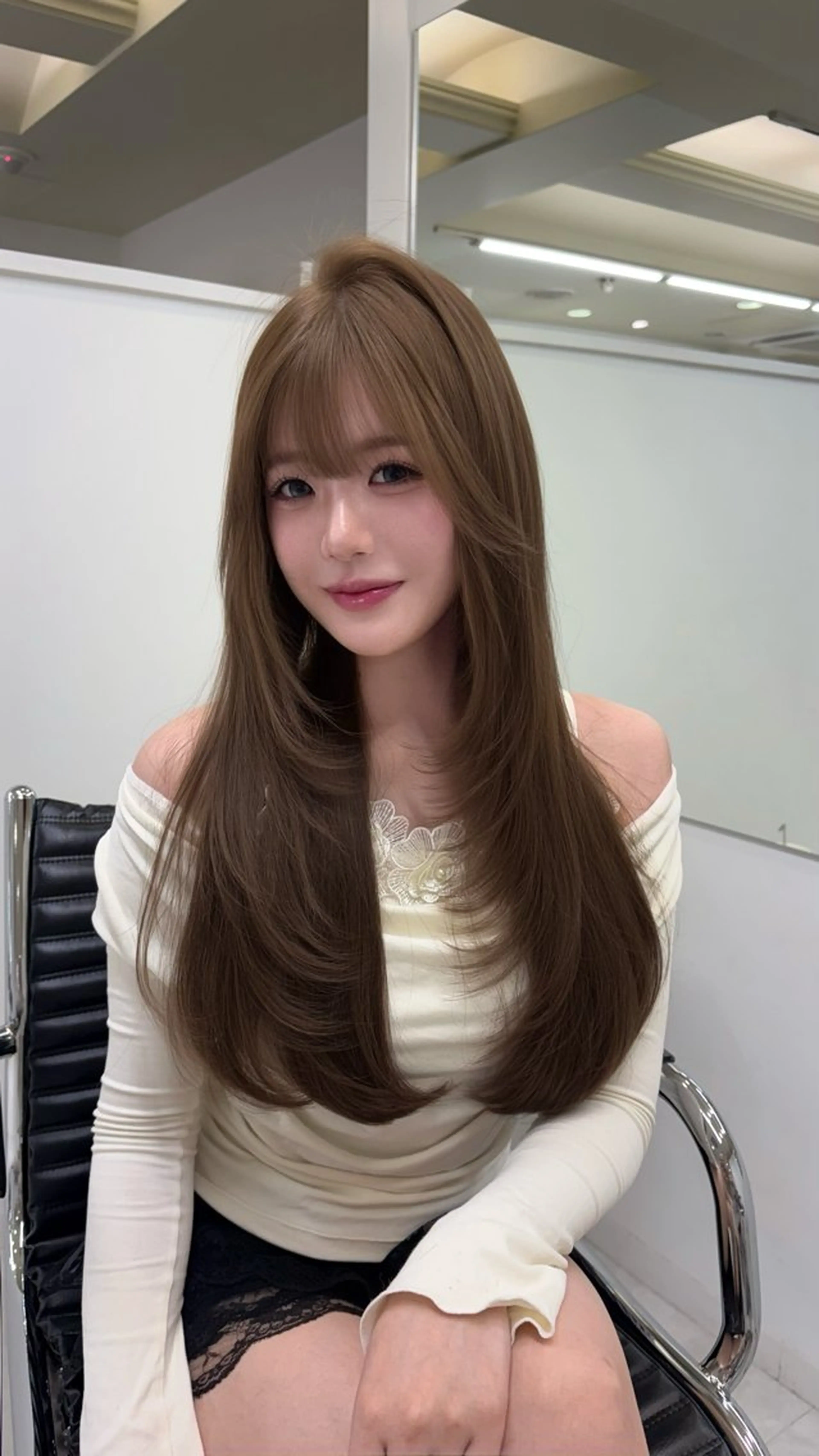 ロング カラー ヘアカラー ワンホンヘア 🤍𝑀𝐼𝐻𝑂のヘアスタイル