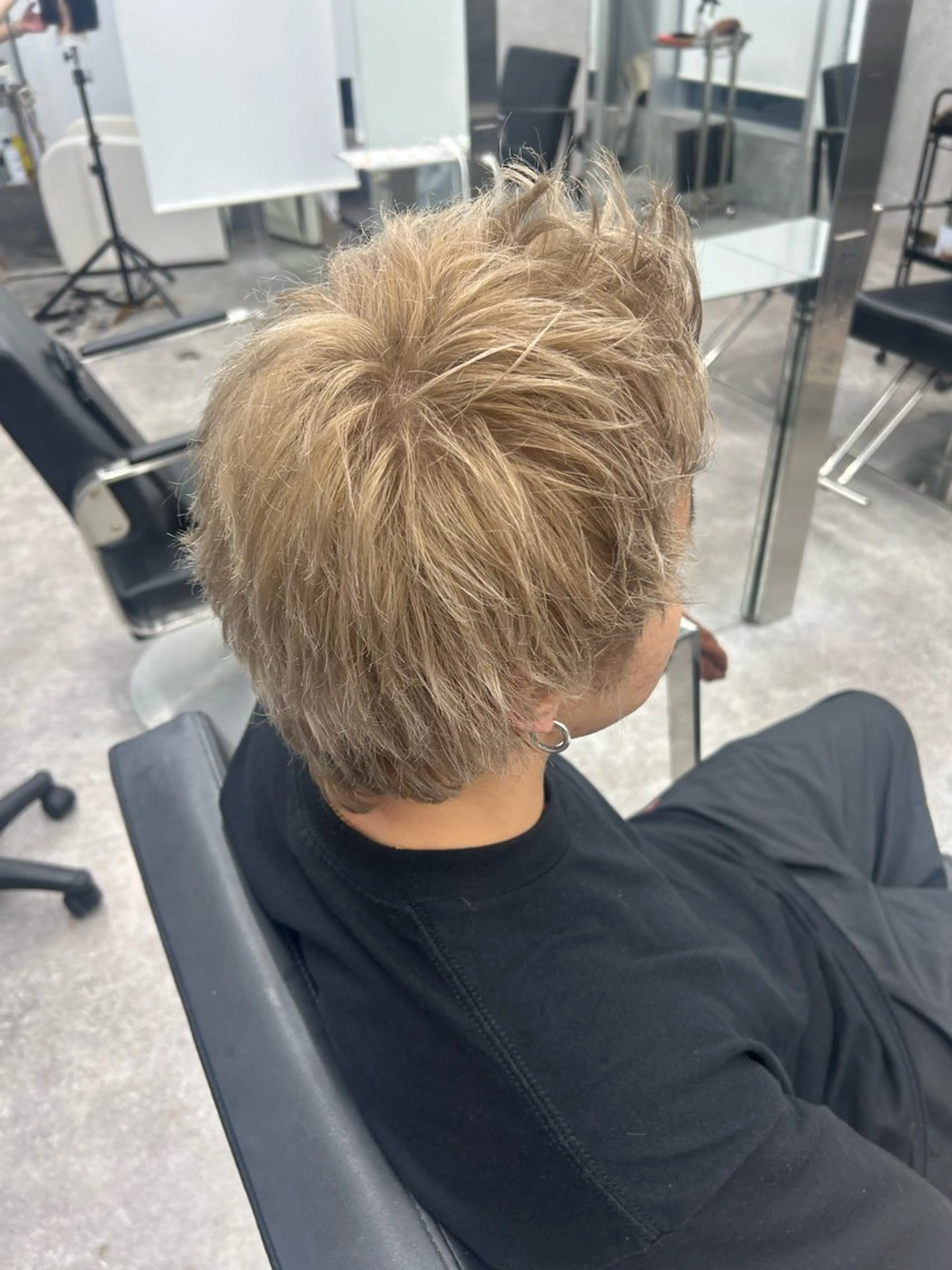 カラー AI KAのヘアスタイル