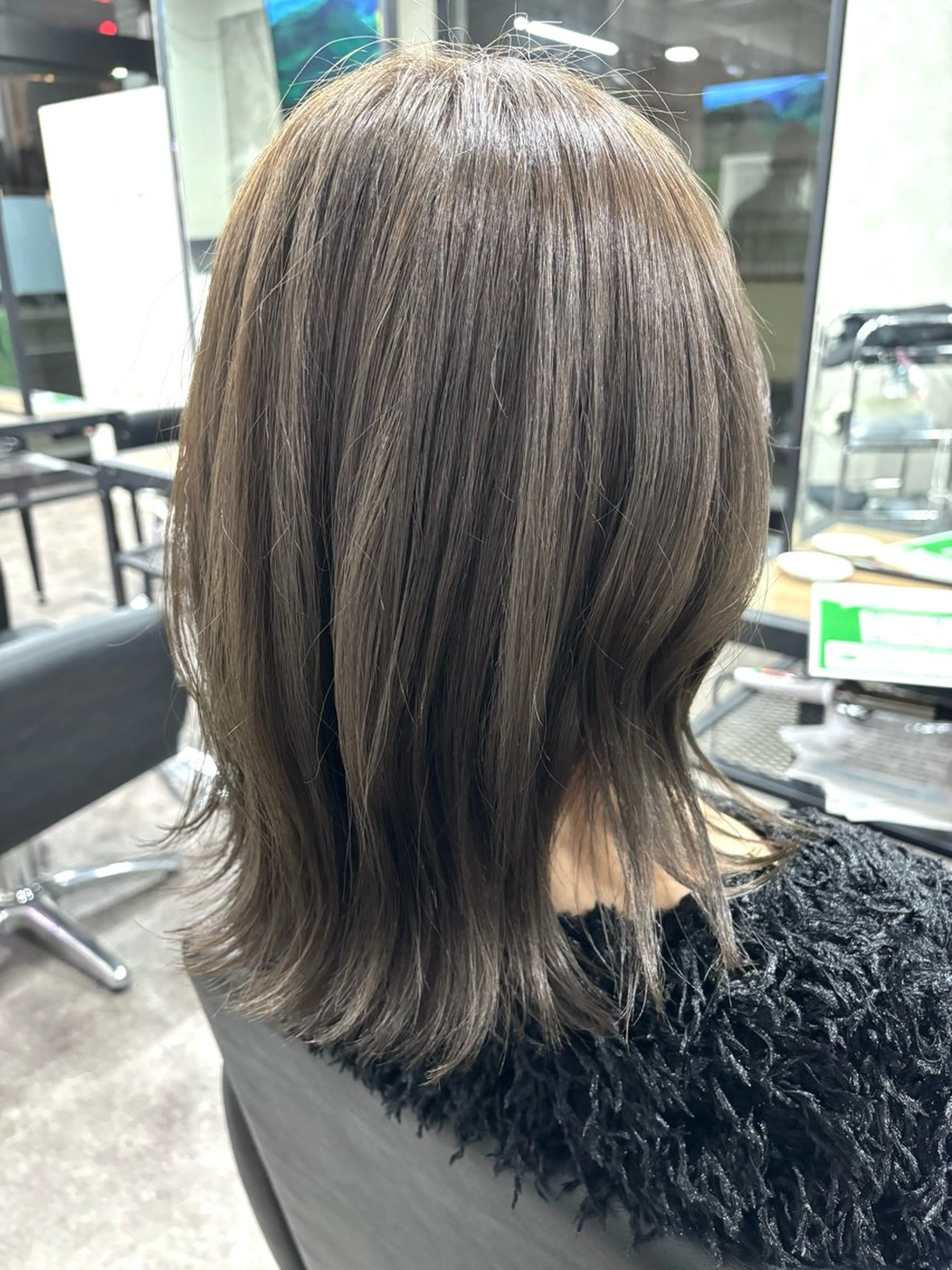 ミディアム カラー 前田 亮晟のヘアスタイル