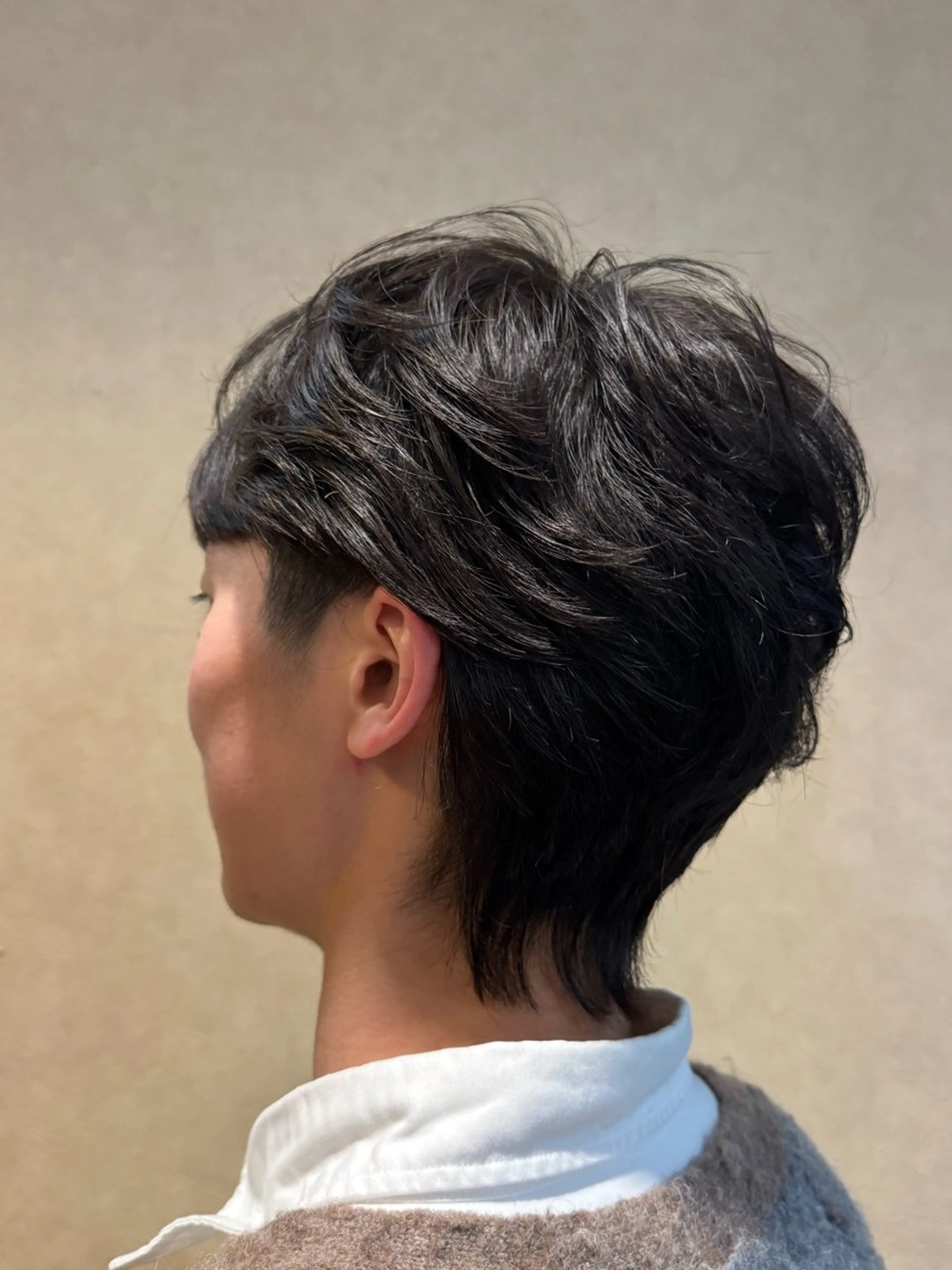 メンズ メンズパーマ メンズウルフカット ウルフカット 吉永 衣織のヘアスタイル