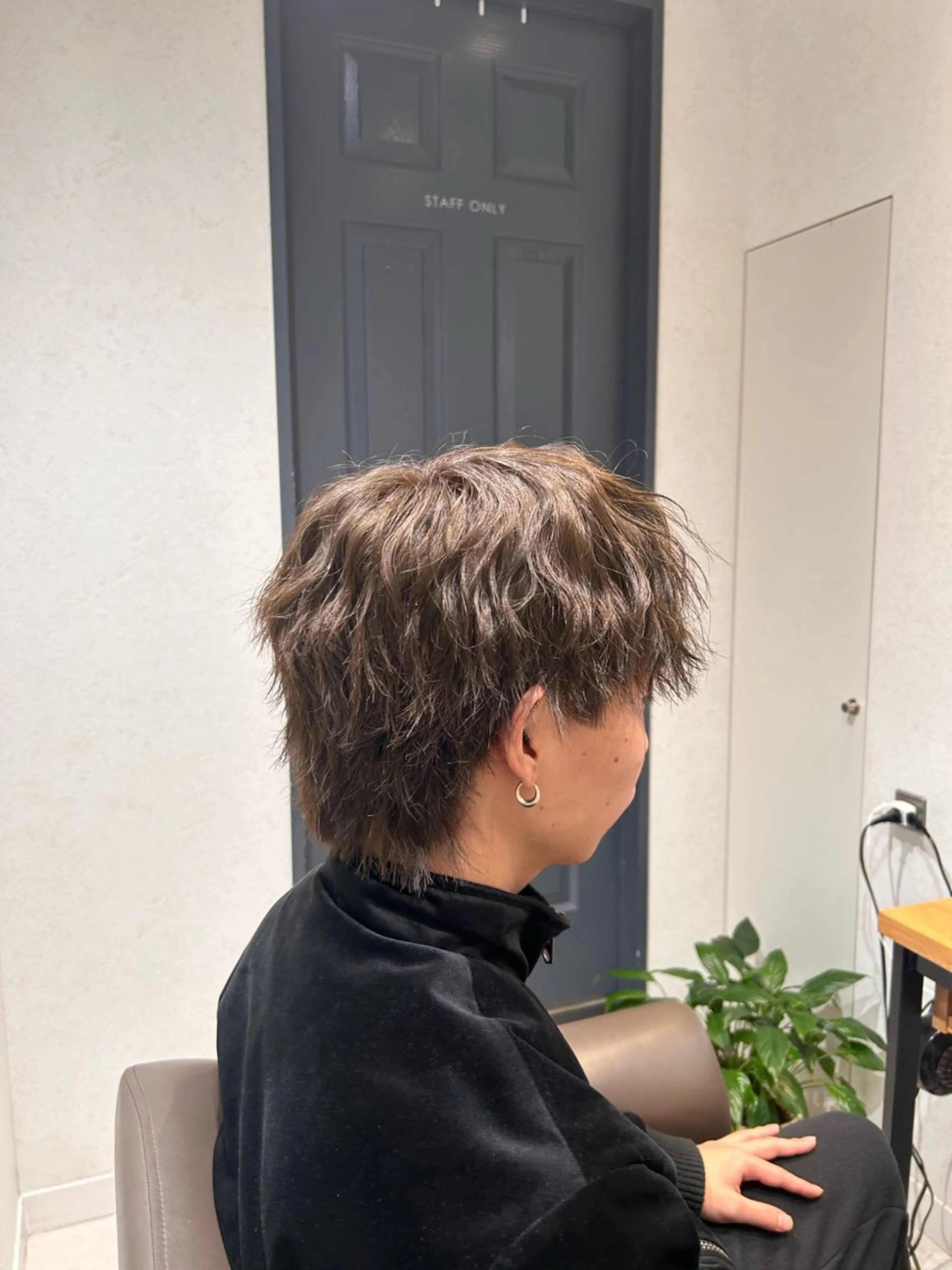 ショート メンズ アッシュ カット ヘアカラー 保坂 駿太郎のヘアスタイル