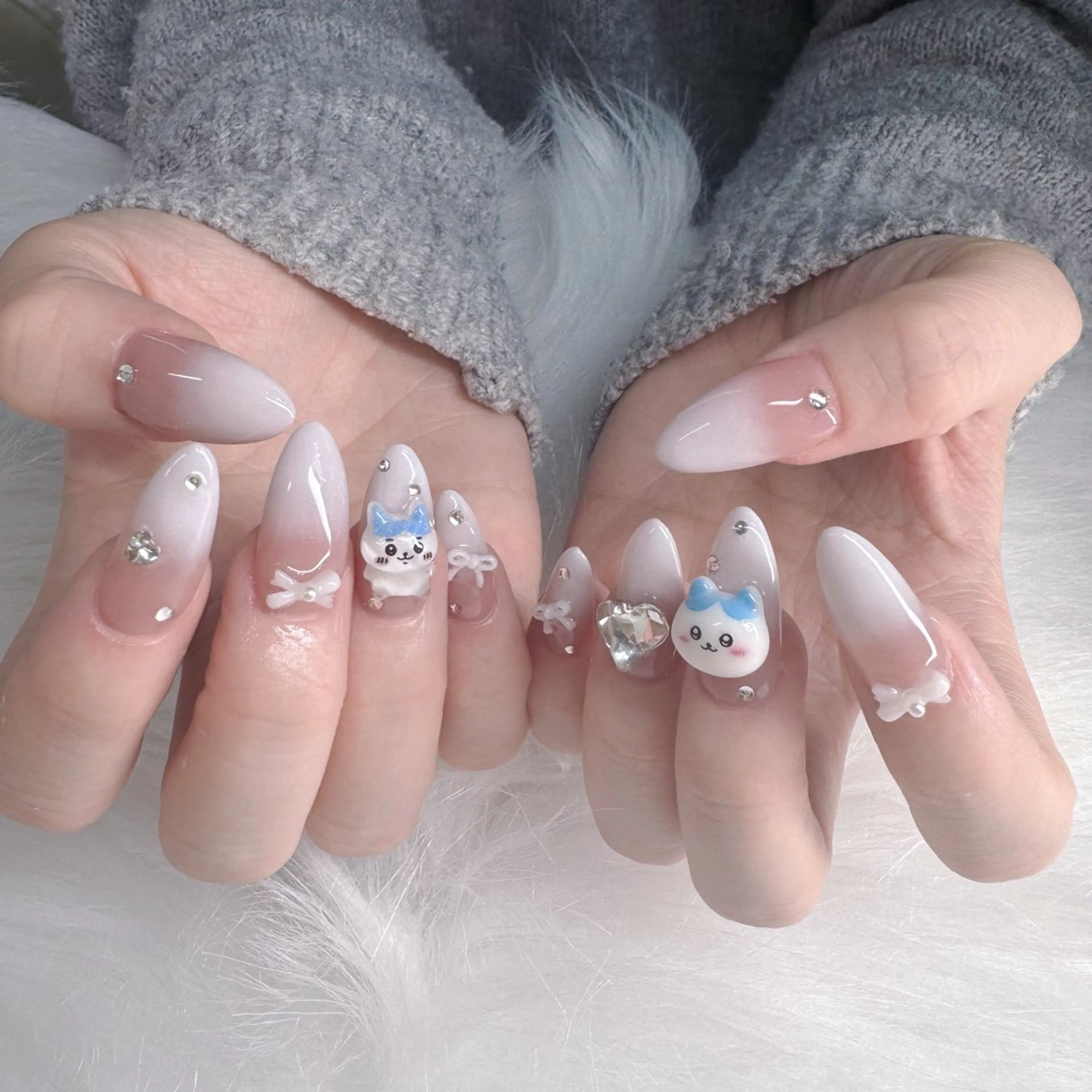 ネイル チークネイル クリアネイル ガーリー キラキラネイル 韓国ネイル ハンドネイル NailPrincess所属・princess スカルプ専門店のネイルデザイン