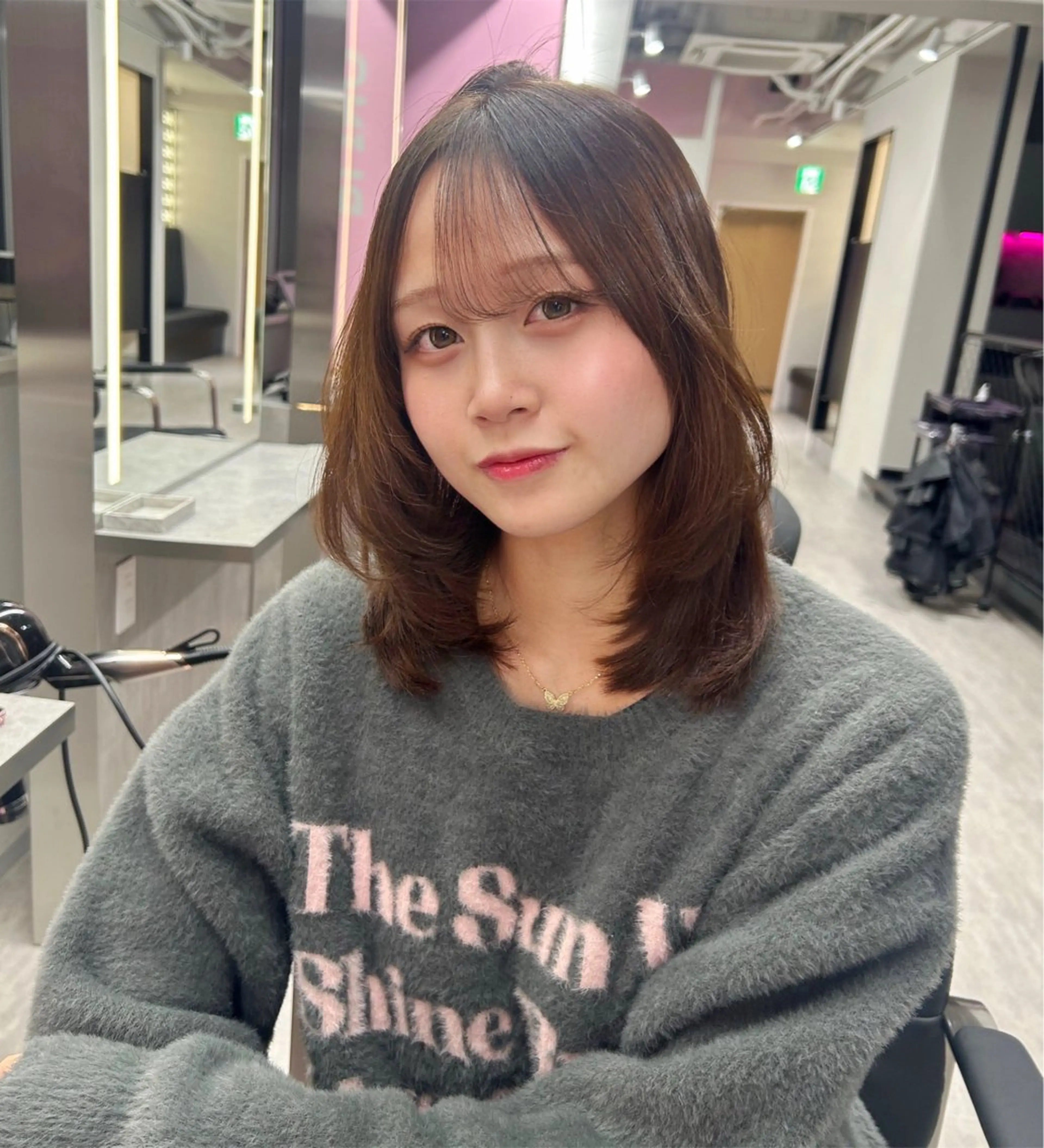 ミディアム カラー ミディアムレイヤー ブラウンカラー ケアカラー 髪質改善 レイヤーカット カット ヘアカラー トリートメント LOUIMADNA栄 🎀Misakiのヘアスタイル