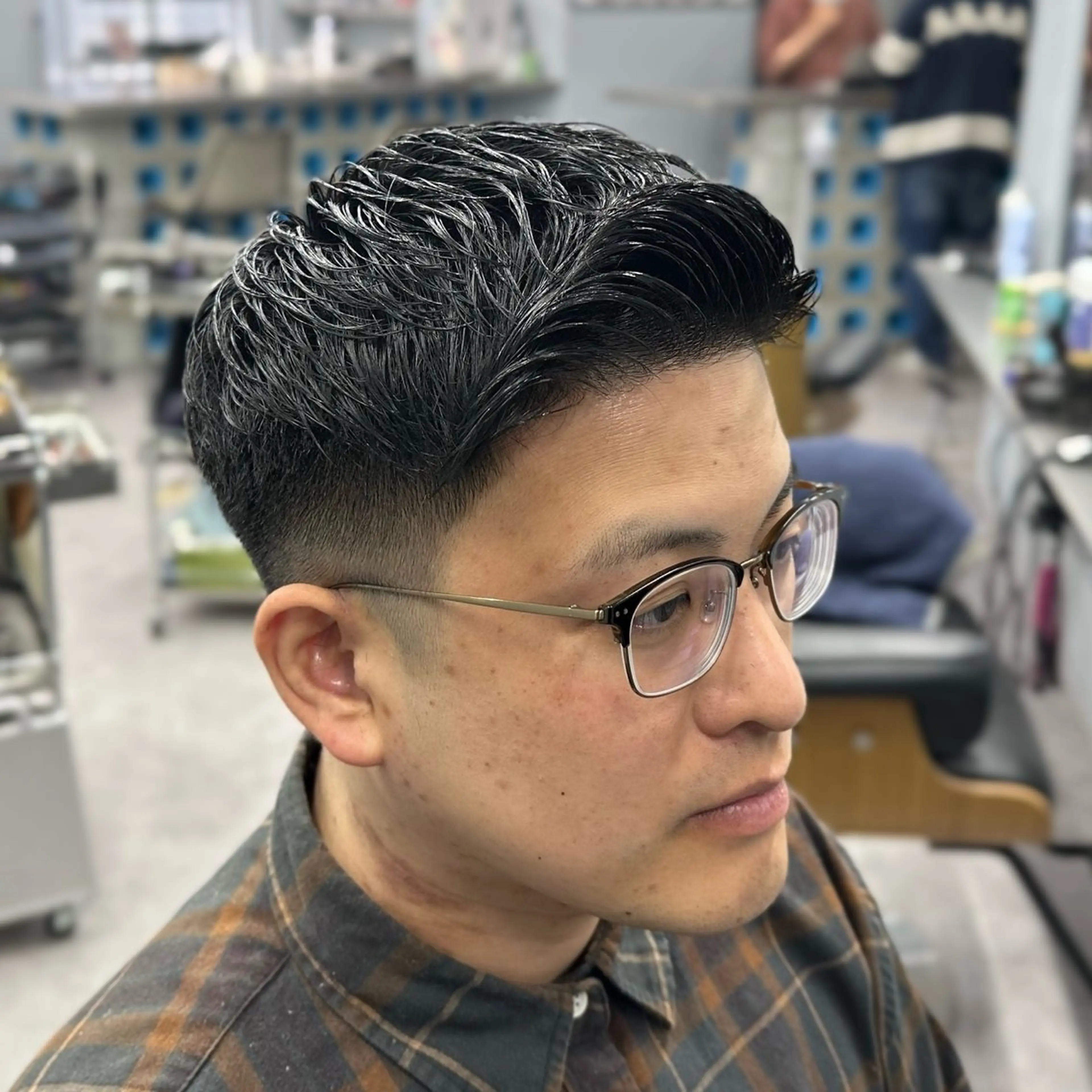 ショート メンズ メンズブリーチ センターパート フェードカット メンズパーマ スペインカール カット 池袋/カラー/パーマ NATSUのヘアスタイル