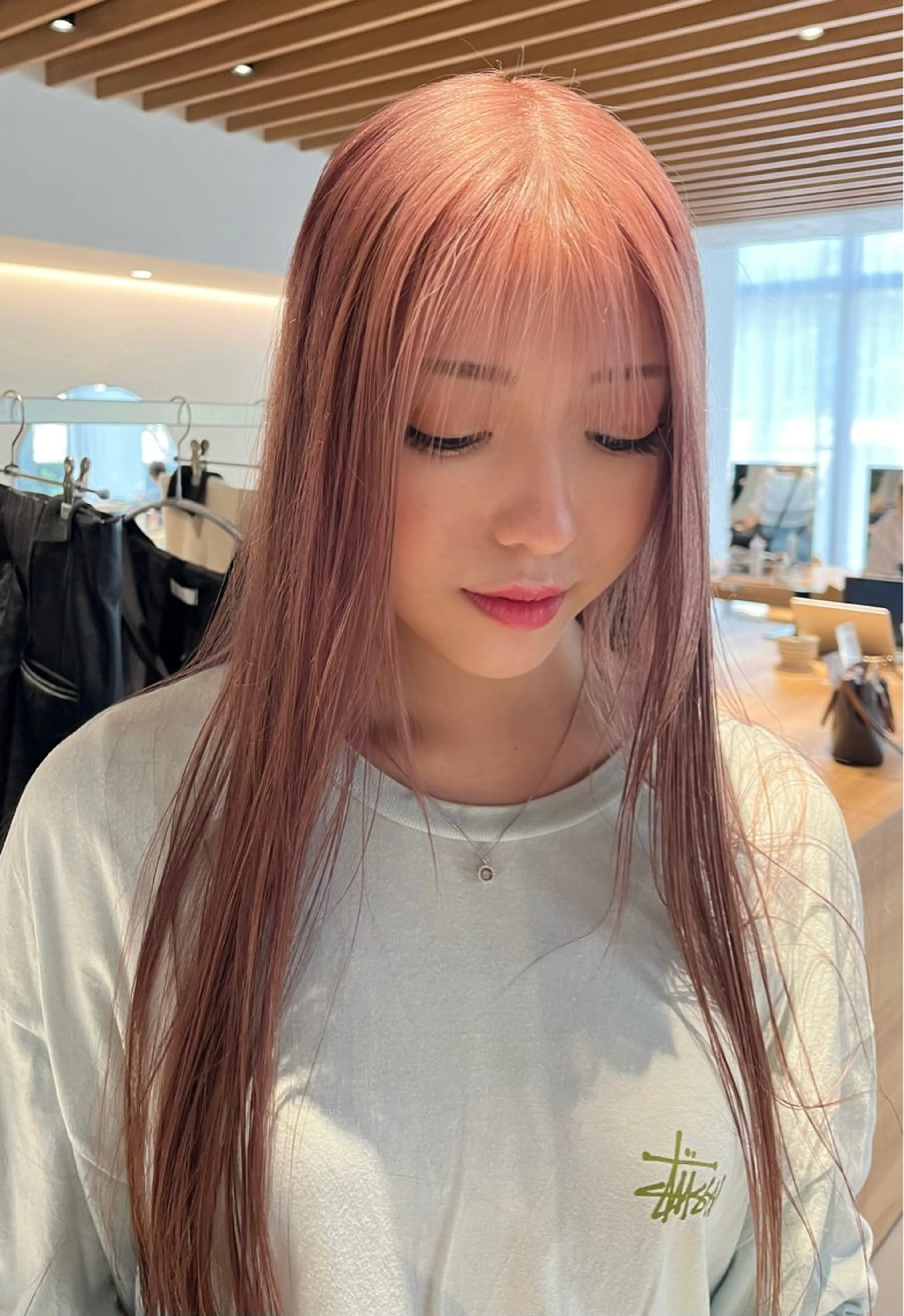 ロング ヘアカラー 片山 椋馬のヘアスタイル