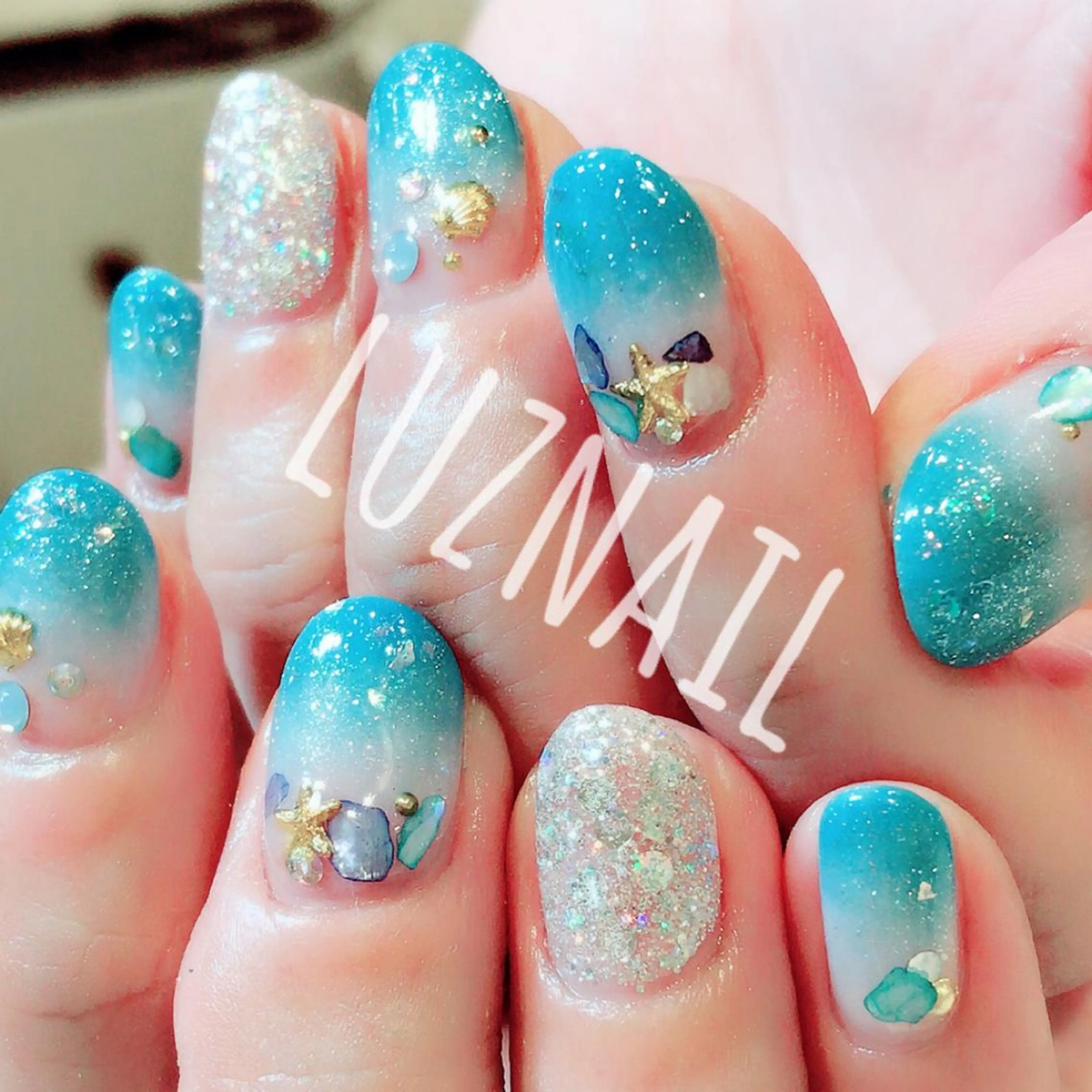 ネイル アートネイル パラジェル lira nailのネイルデザイン