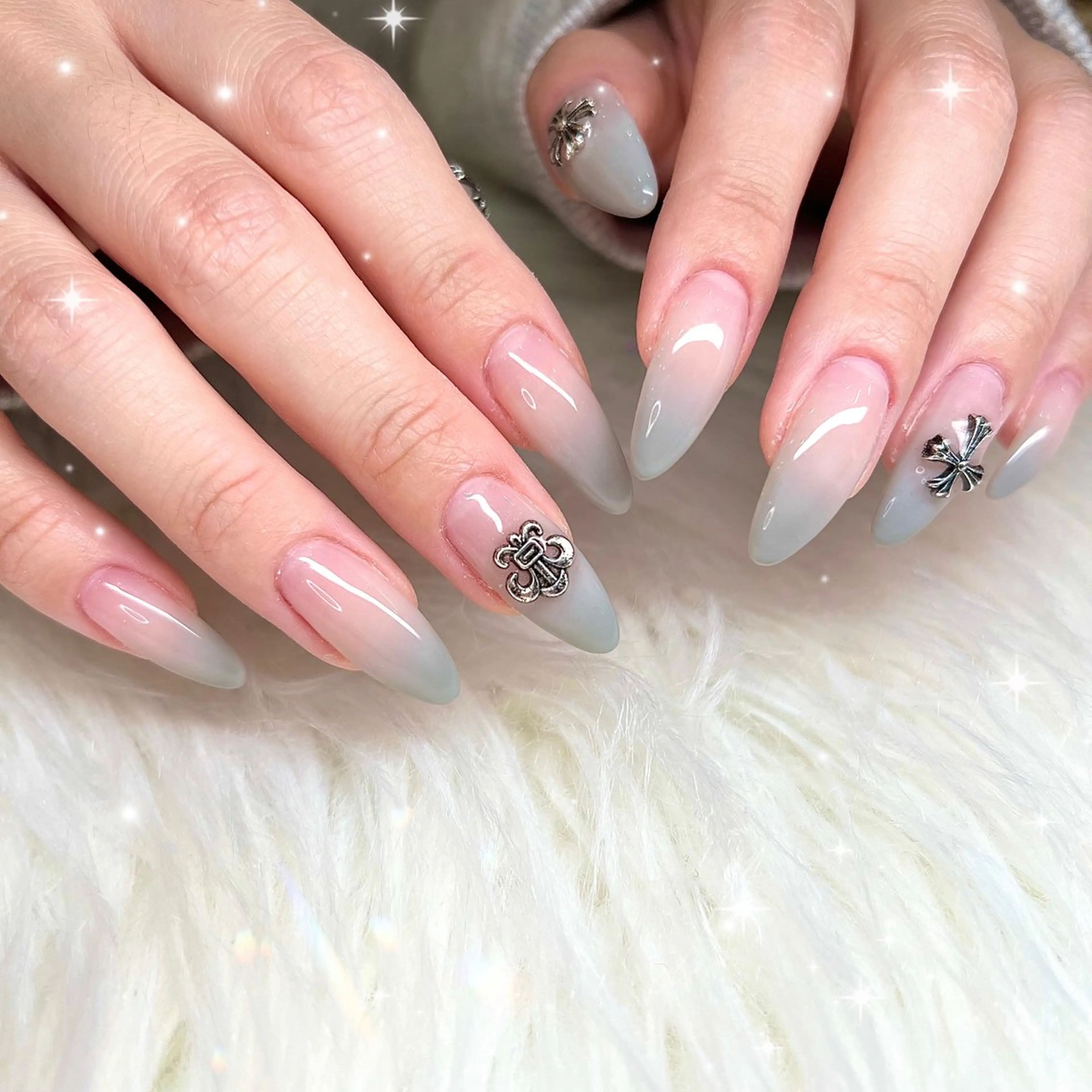 ネイル グラデーション ハンドネイル AUVÉ💎 MINAのネイルデザイン