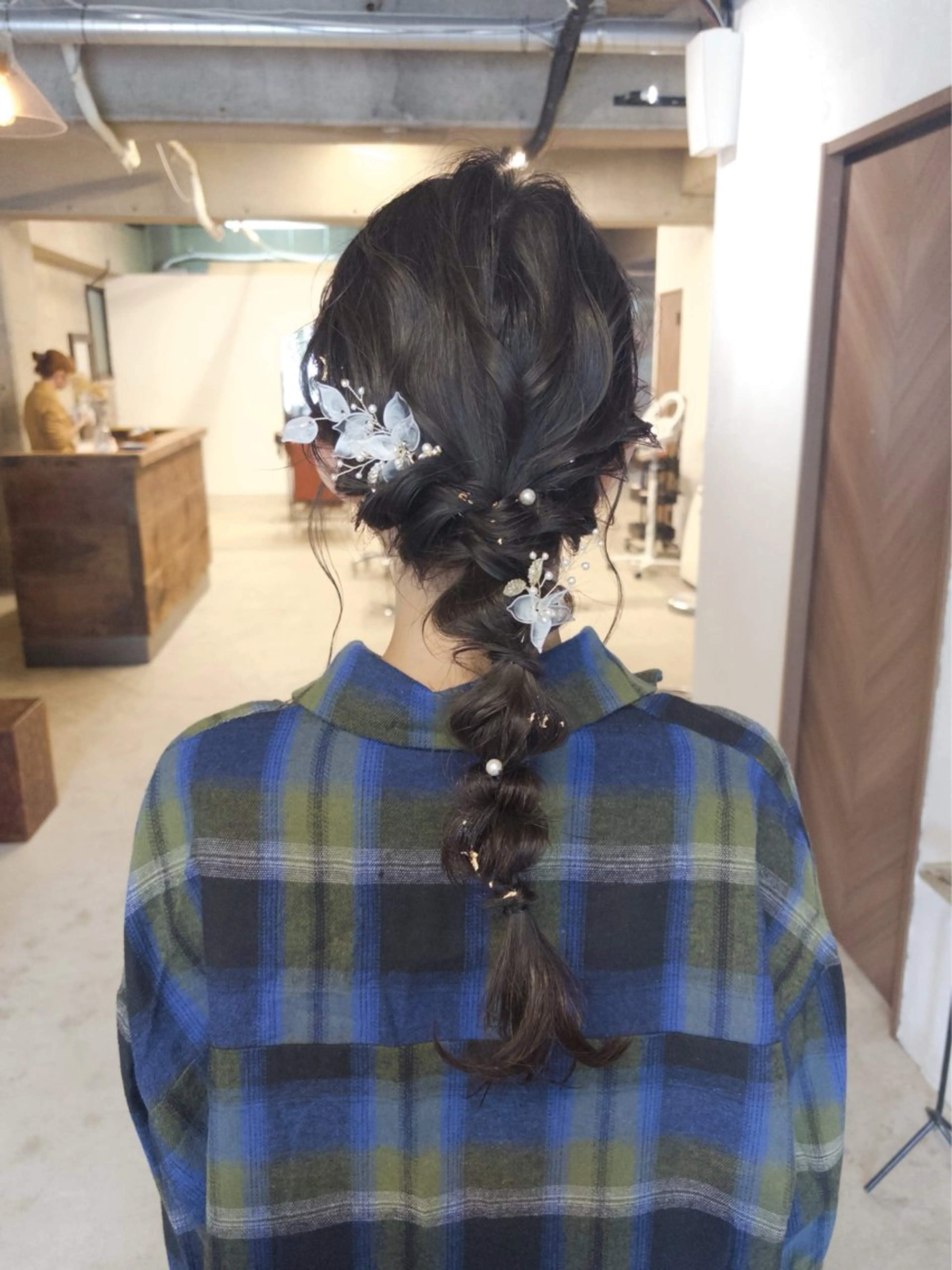 ヘアアレンジ KVELL ユナのヘアスタイル