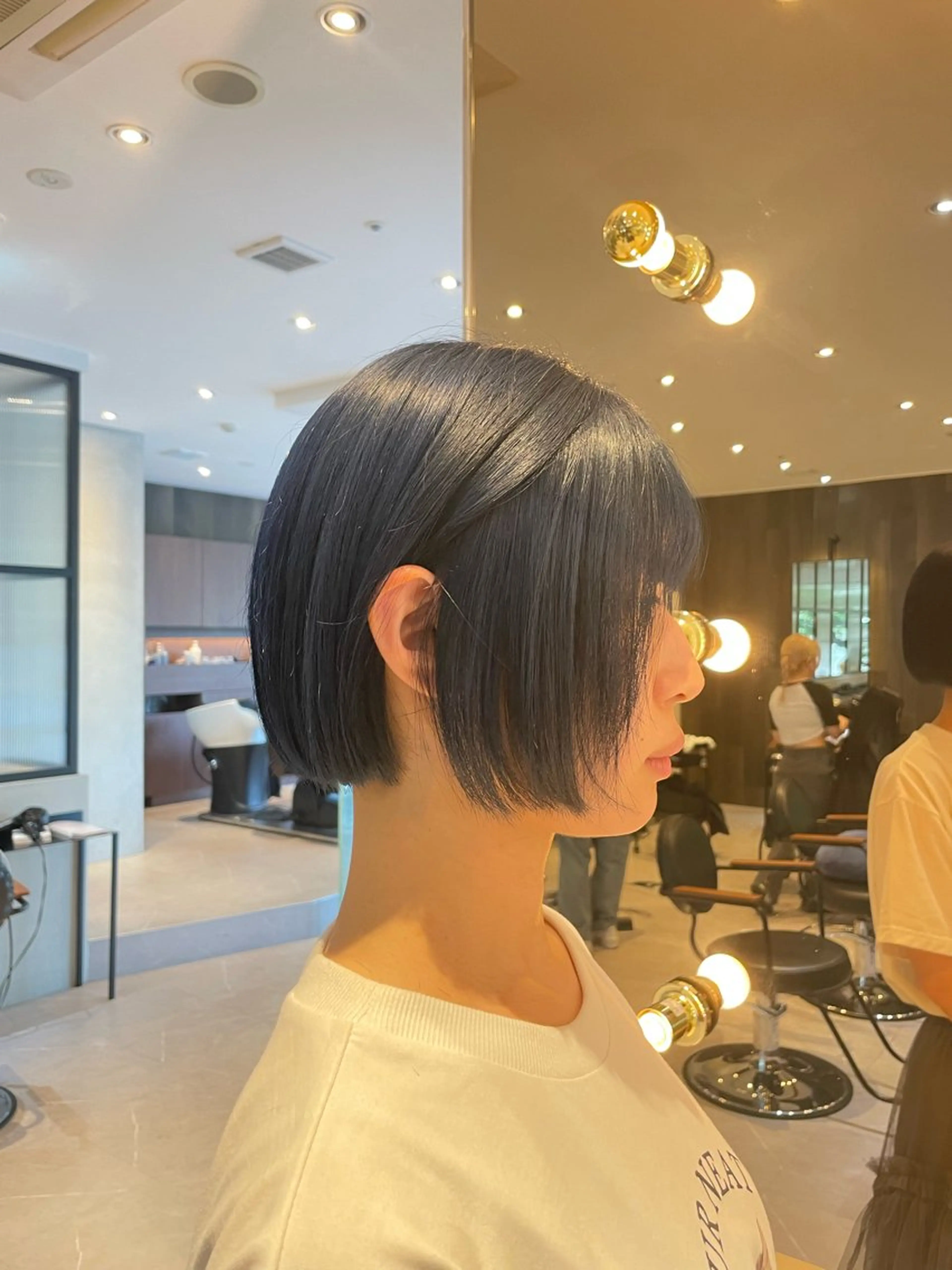 ショート カラー ブルーカラー ネイビーカラー オリーブカラー🫒/ ハッシュカット/みゆのヘアスタイル